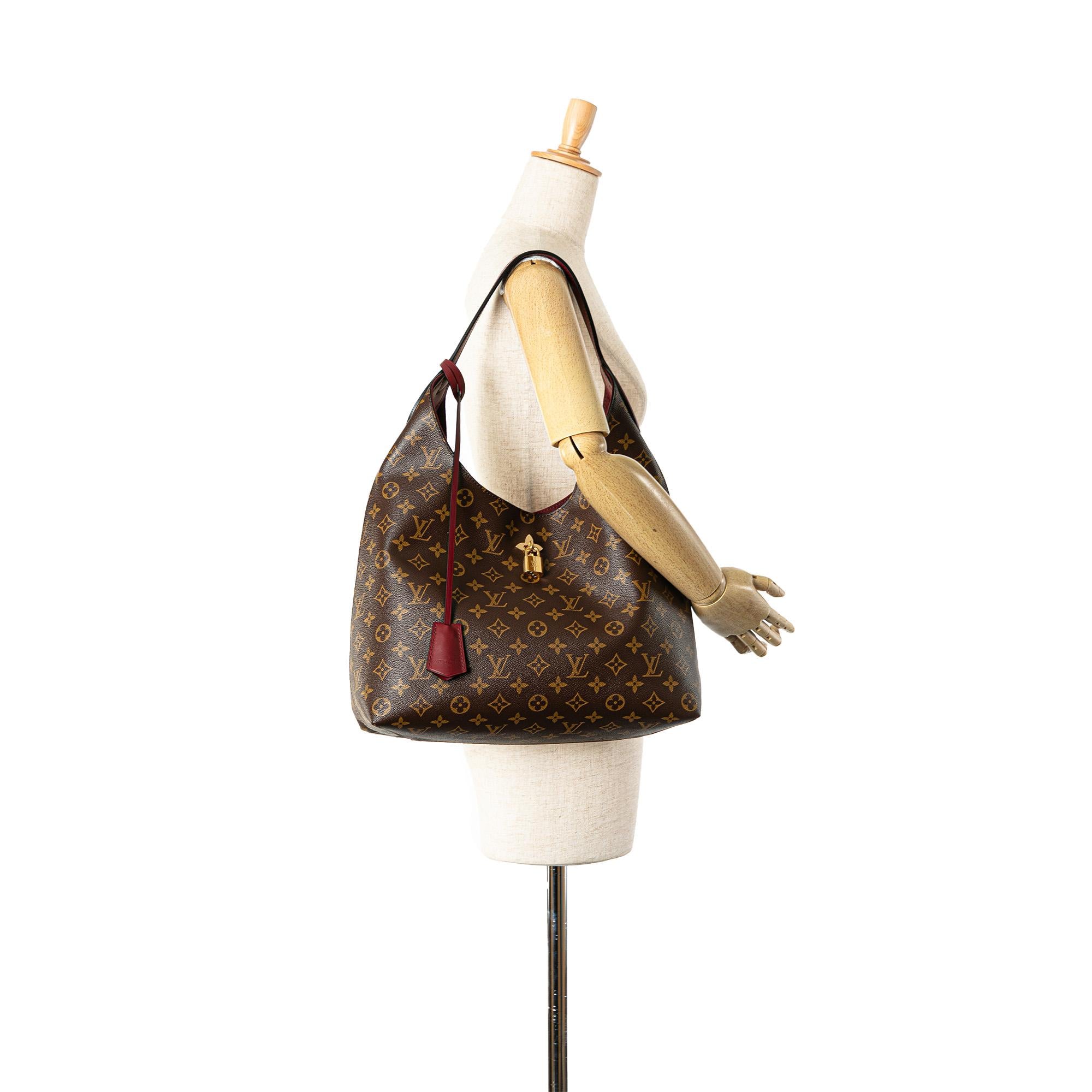 Louis Vuitton Monogram Flower Hobo (SHG-SCVmtj)