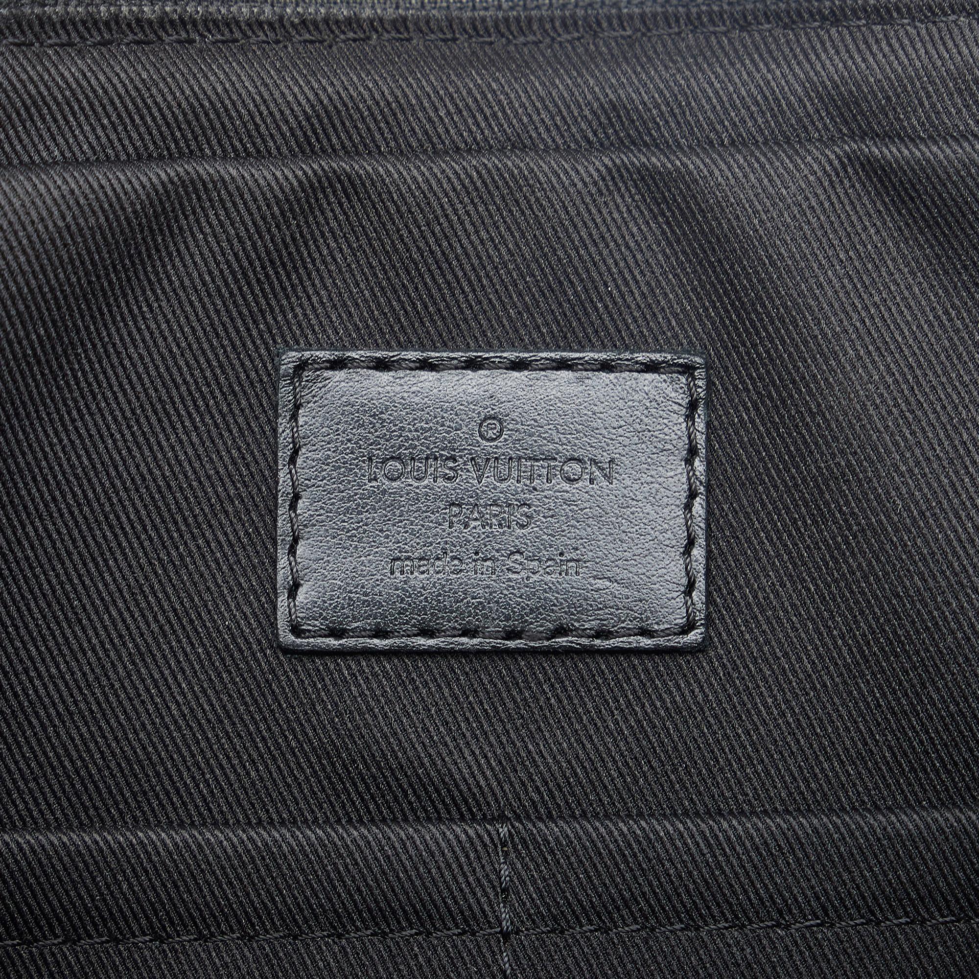 Louis Vuitton Monogram Galaxy Alpha Messenger (SHG-1KGtFs)