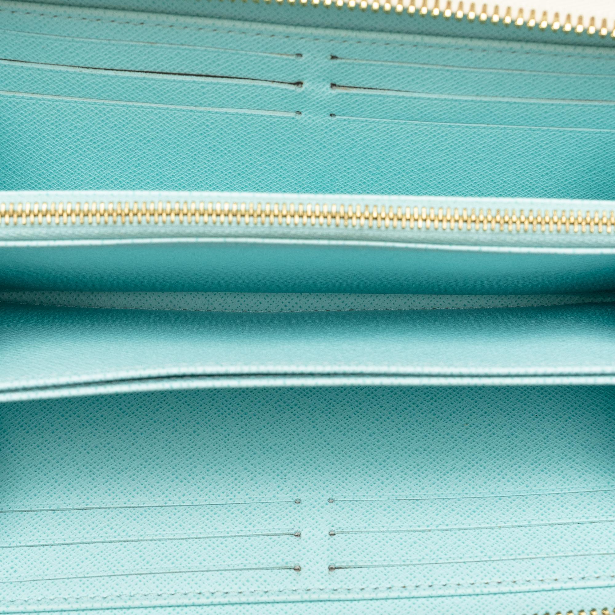 Louis Vuitton Monogram Giant By The Pool Zippy Wallet