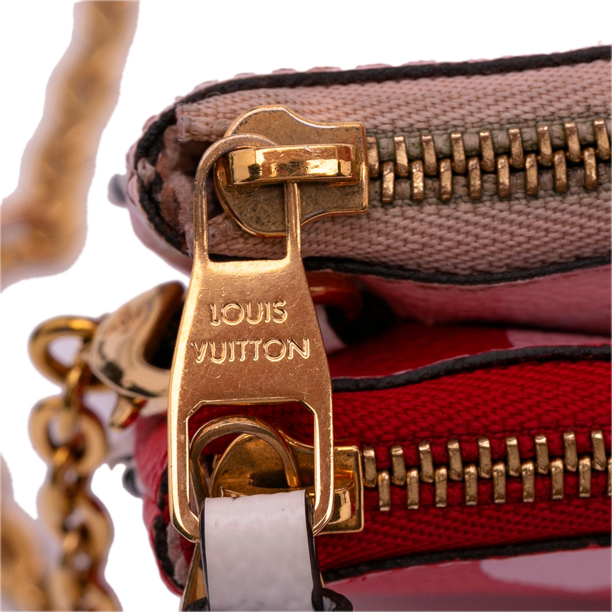 Louis Vuitton Monogram Giant Double Zip Pochette (SHG-19PTmJ)