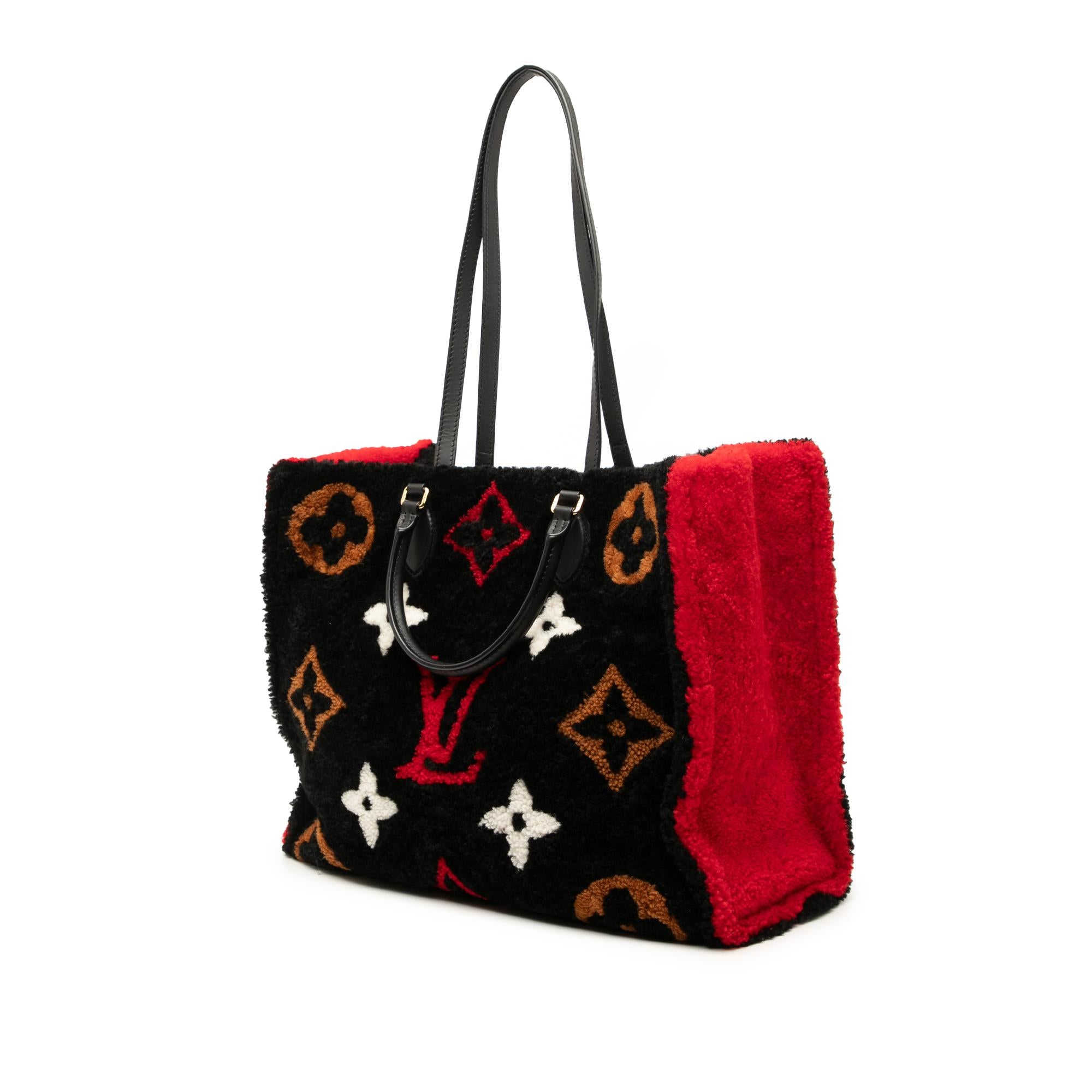 Louis Vuitton Monogram Giant Shearling Teddy Onthego GM