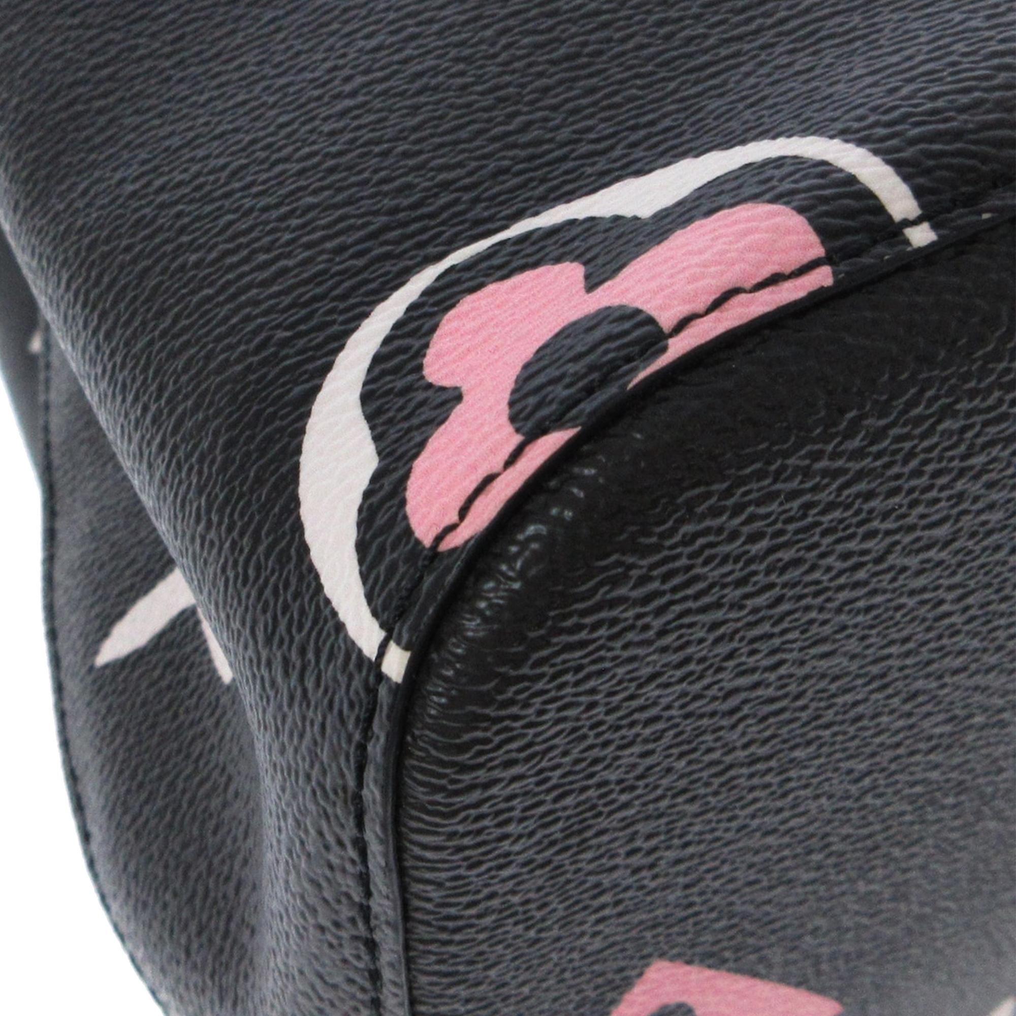 Louis Vuitton Monogram Giant Wild At Heart NeoNoe MM (SHG-J5QCj2)