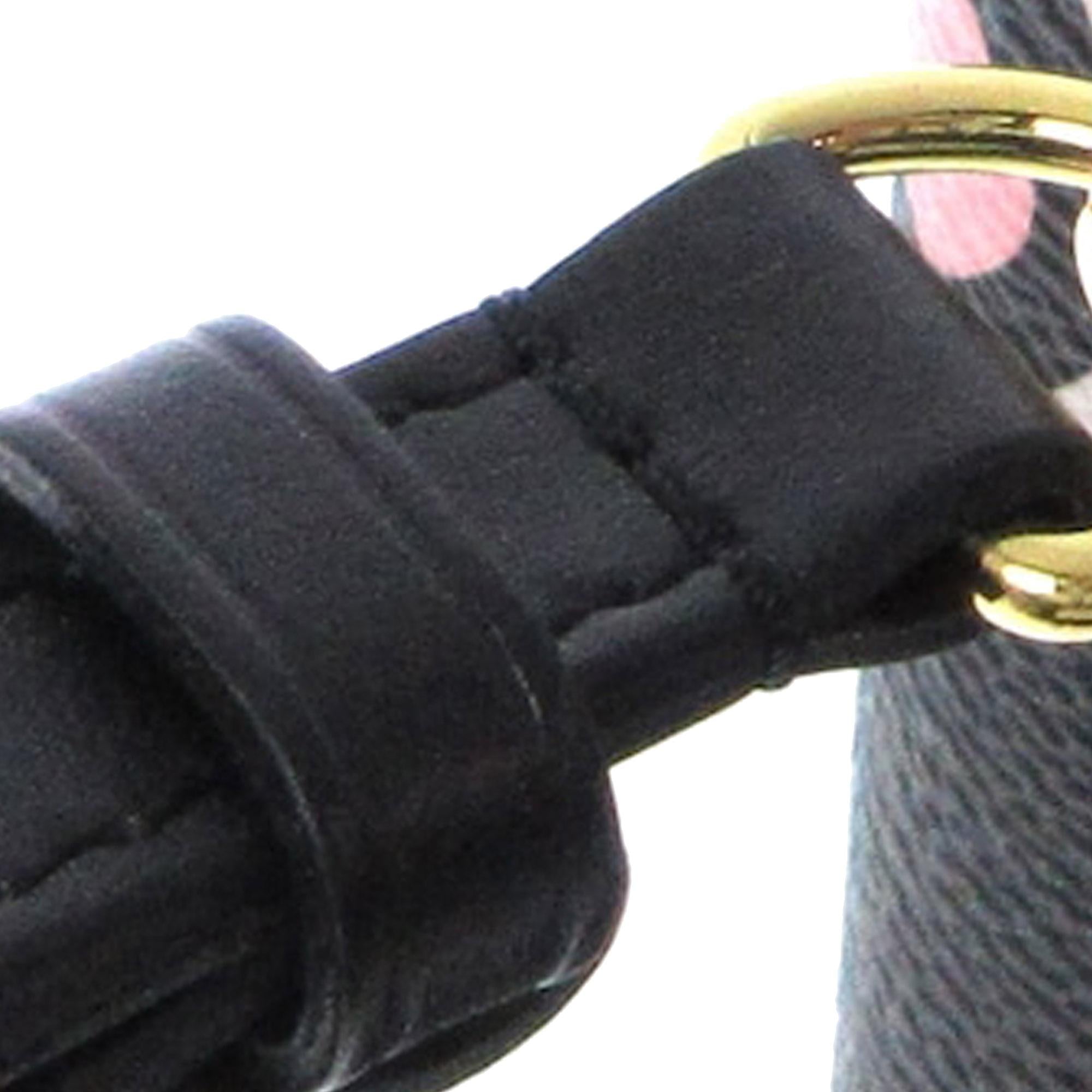 Louis Vuitton Monogram Giant Wild At Heart NeoNoe MM (SHG-J5QCj2)