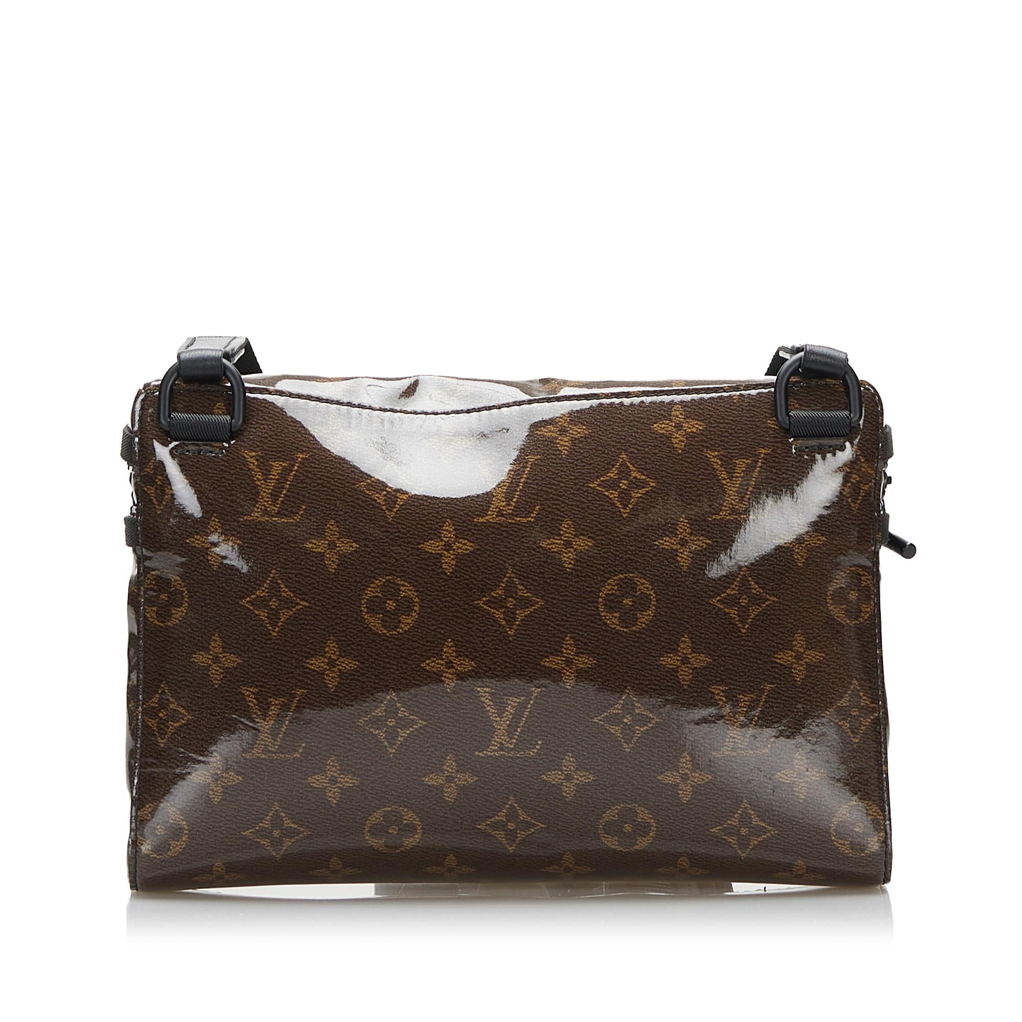 Louis Vuitton Monogram Glaze Messenger (SHG-5jZ5ha)