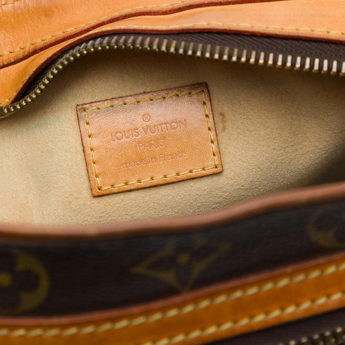 Louis Vuitton Monogram Hudson GM