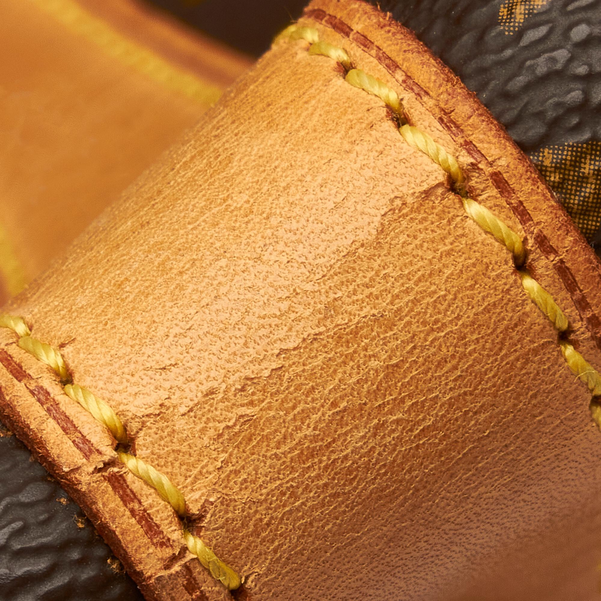 Louis Vuitton Monogram Keepall 50 (SHG-AKQ2H9)