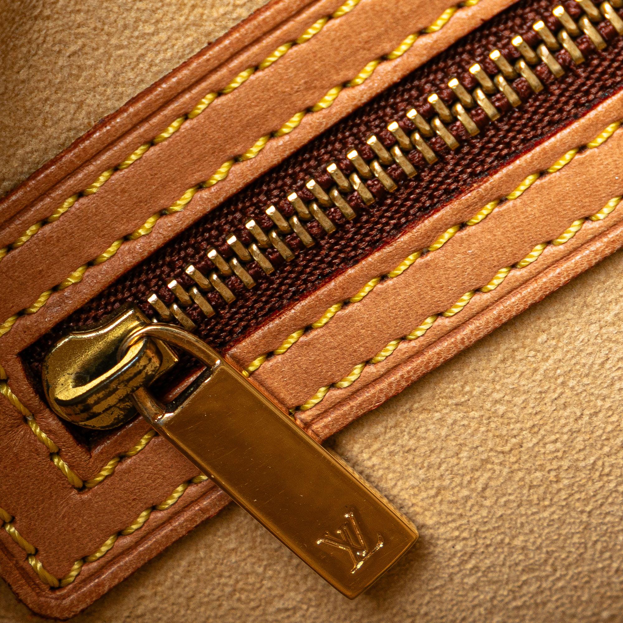 Louis Vuitton Monogram Looping GM (SHG-ZtOYMk)