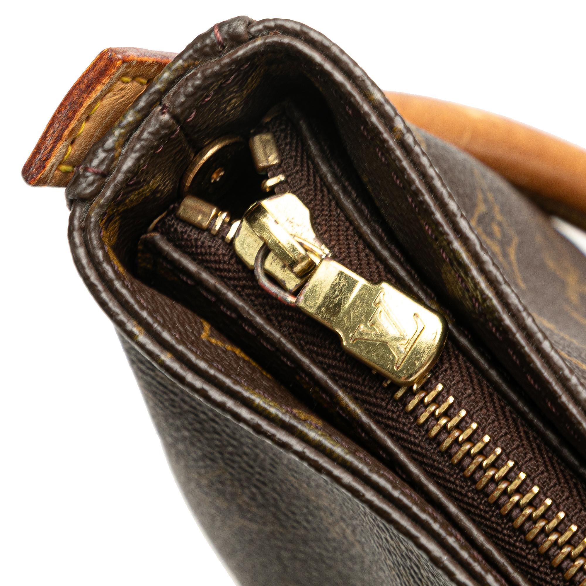 Louis Vuitton Monogram Looping GM