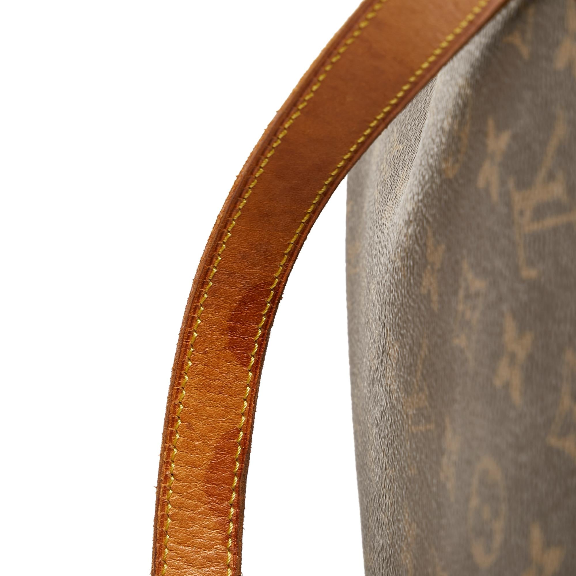 Louis Vuitton Monogram Luco (SHG-LjkP3n)