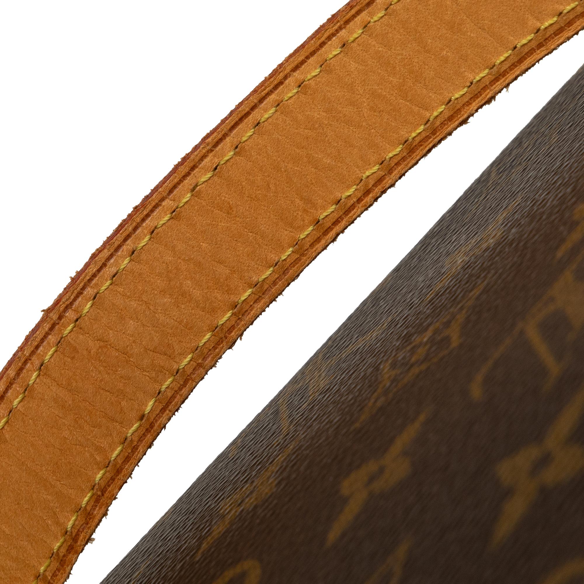 Louis Vuitton Monogram Luco (SHG-5fO3OI)