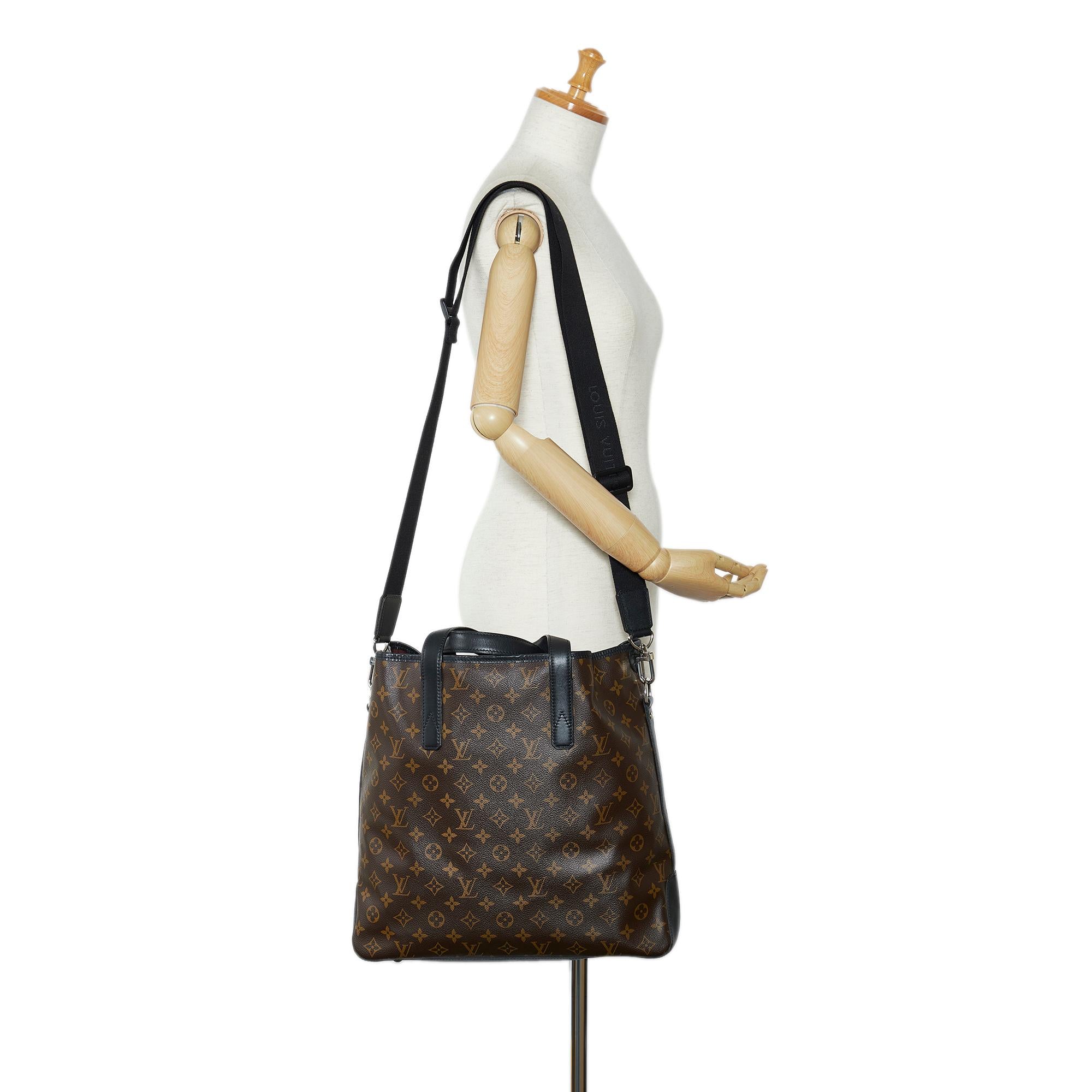 Louis Vuitton Monogram Macassar Davis Tote (SHG-d4D6wf)