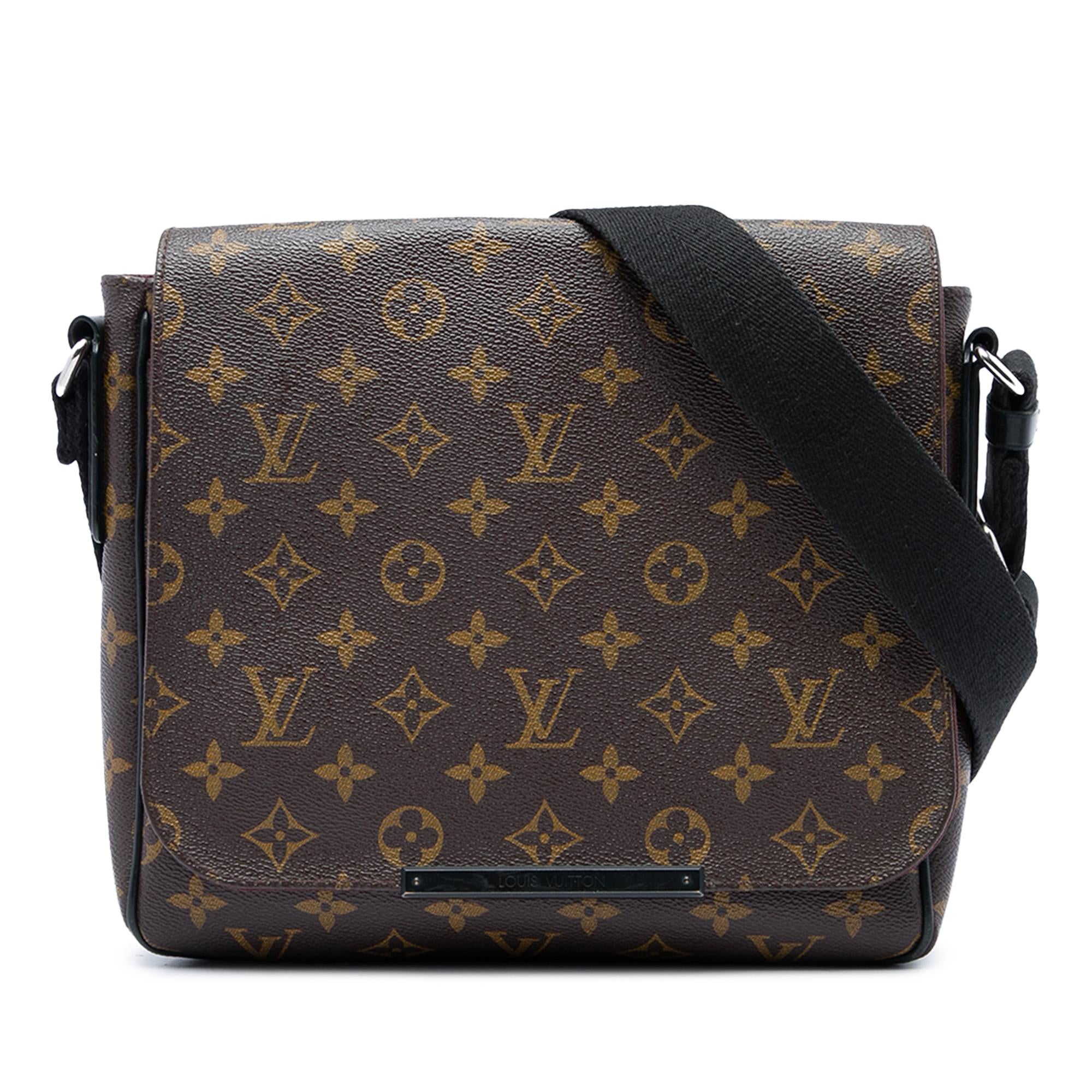 Louis Vuitton Monogram Macassar District PM