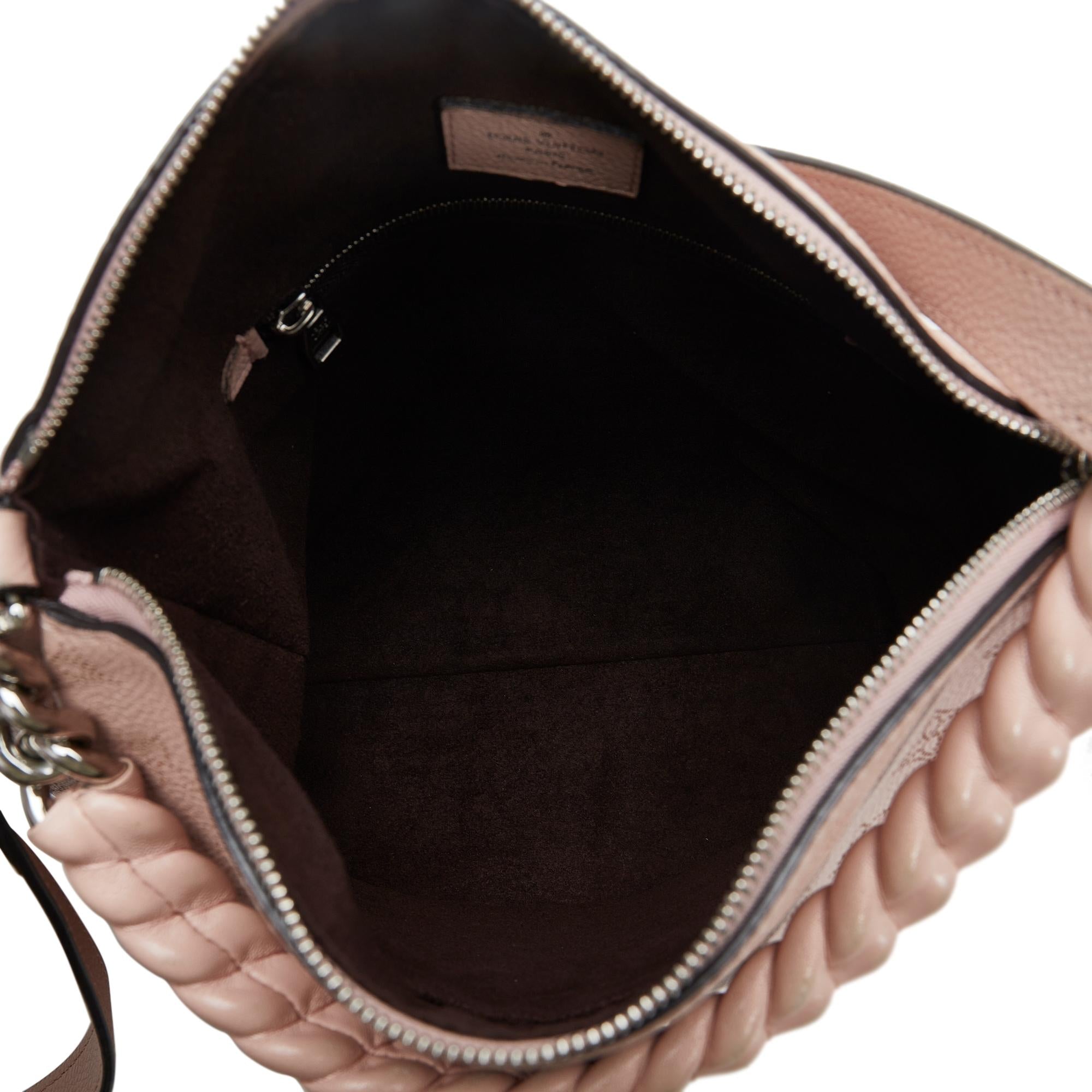 Louis Vuitton Monogram Mahina Babylone Chain BB (SHG-kgcBQV)