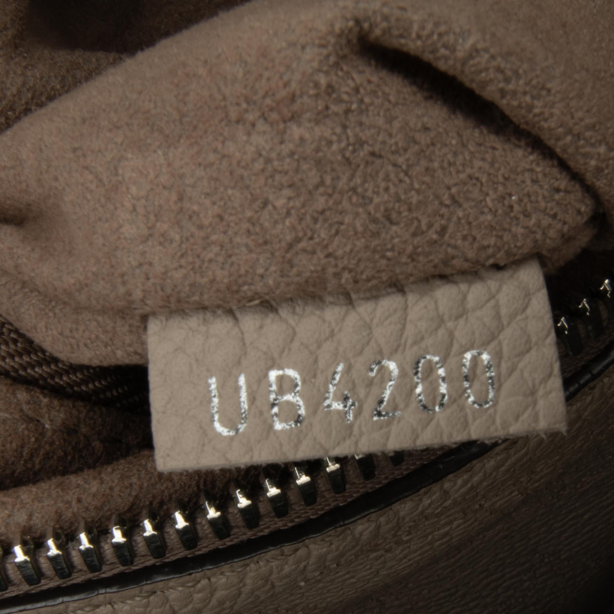 Louis Vuitton Monogram Mahina Beaubourg Hobo (SHG-RRJQOV)