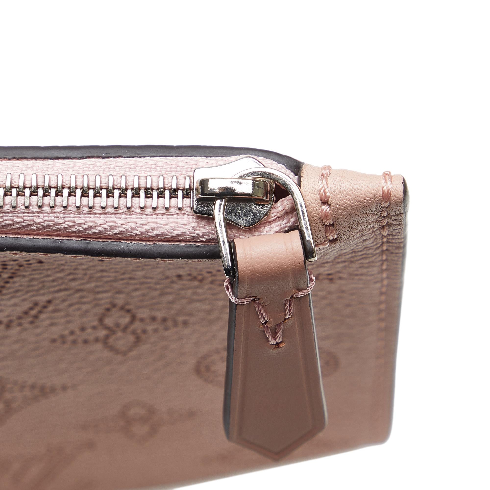 Louis Vuitton Monogram Mahina Girolata (SHG-HtEyFk)