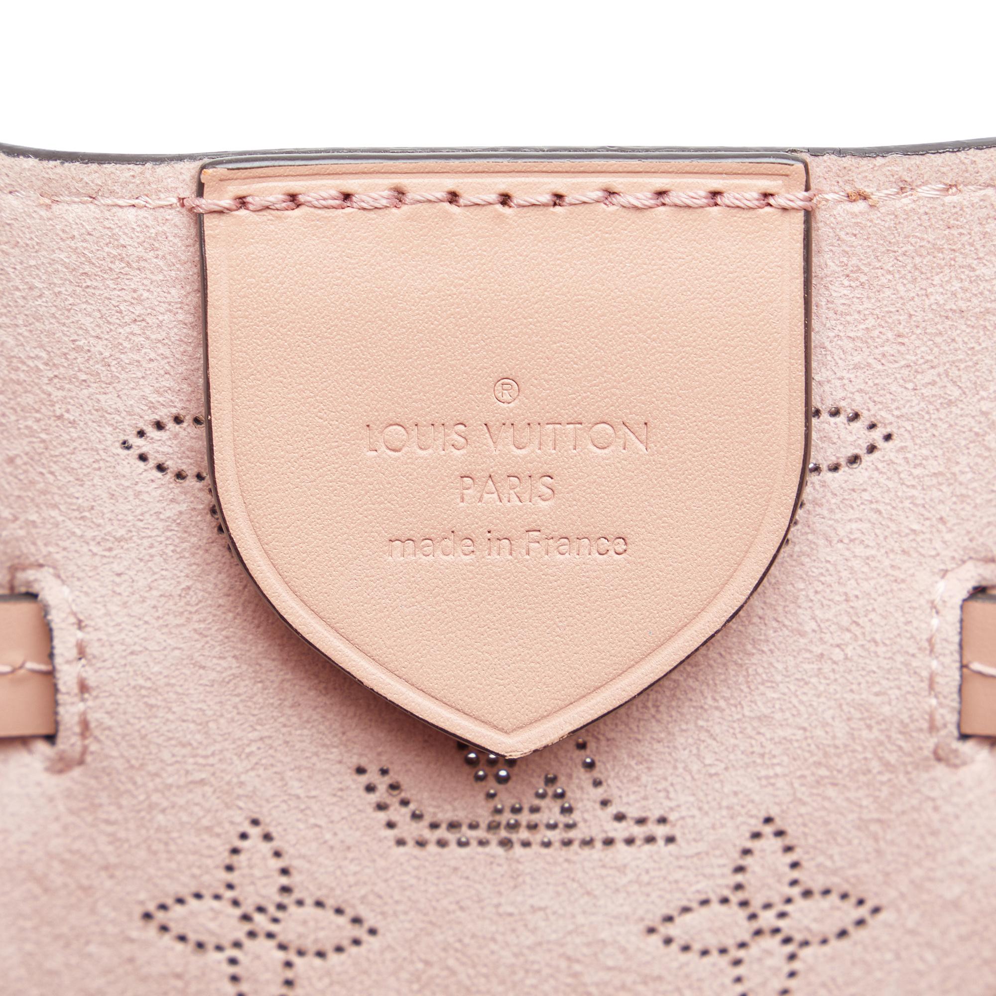 Louis Vuitton Monogram Mahina Girolata (SHG-r3QnXw)