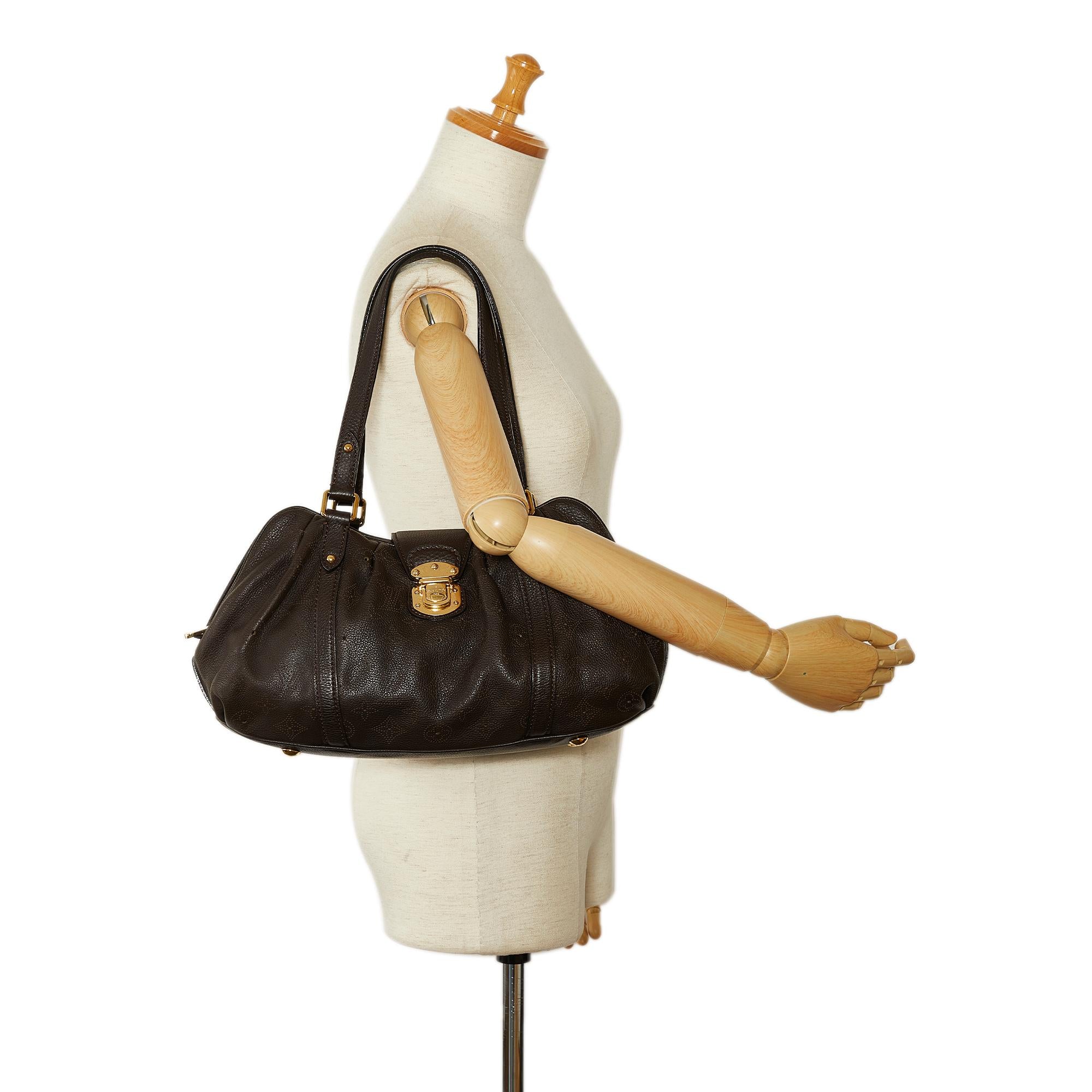 Louis Vuitton Monogram Mahina Lunar PM (SHG-AW4gIk)