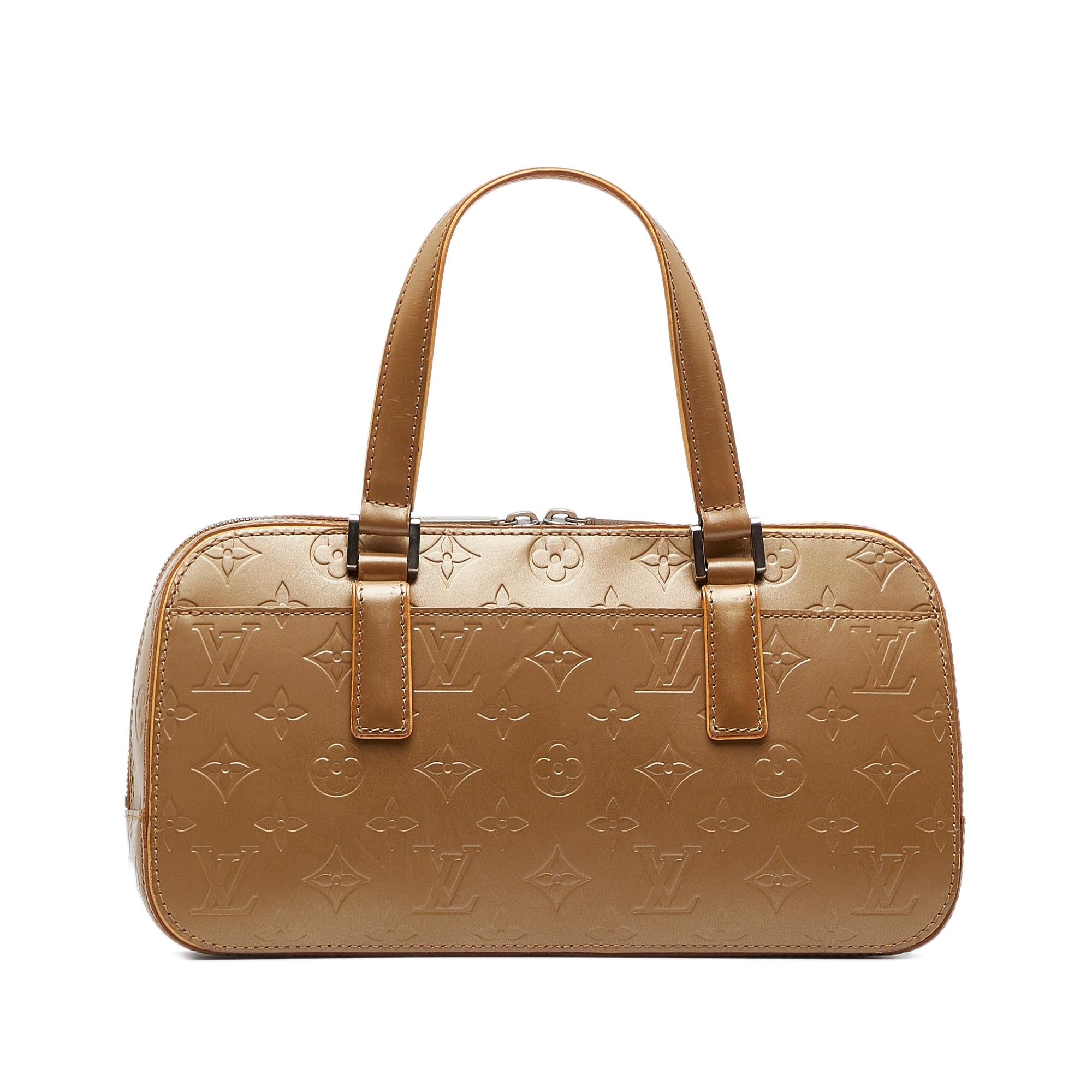 Louis Vuitton Monogram Mat Shelton (SHG-0jCId4)