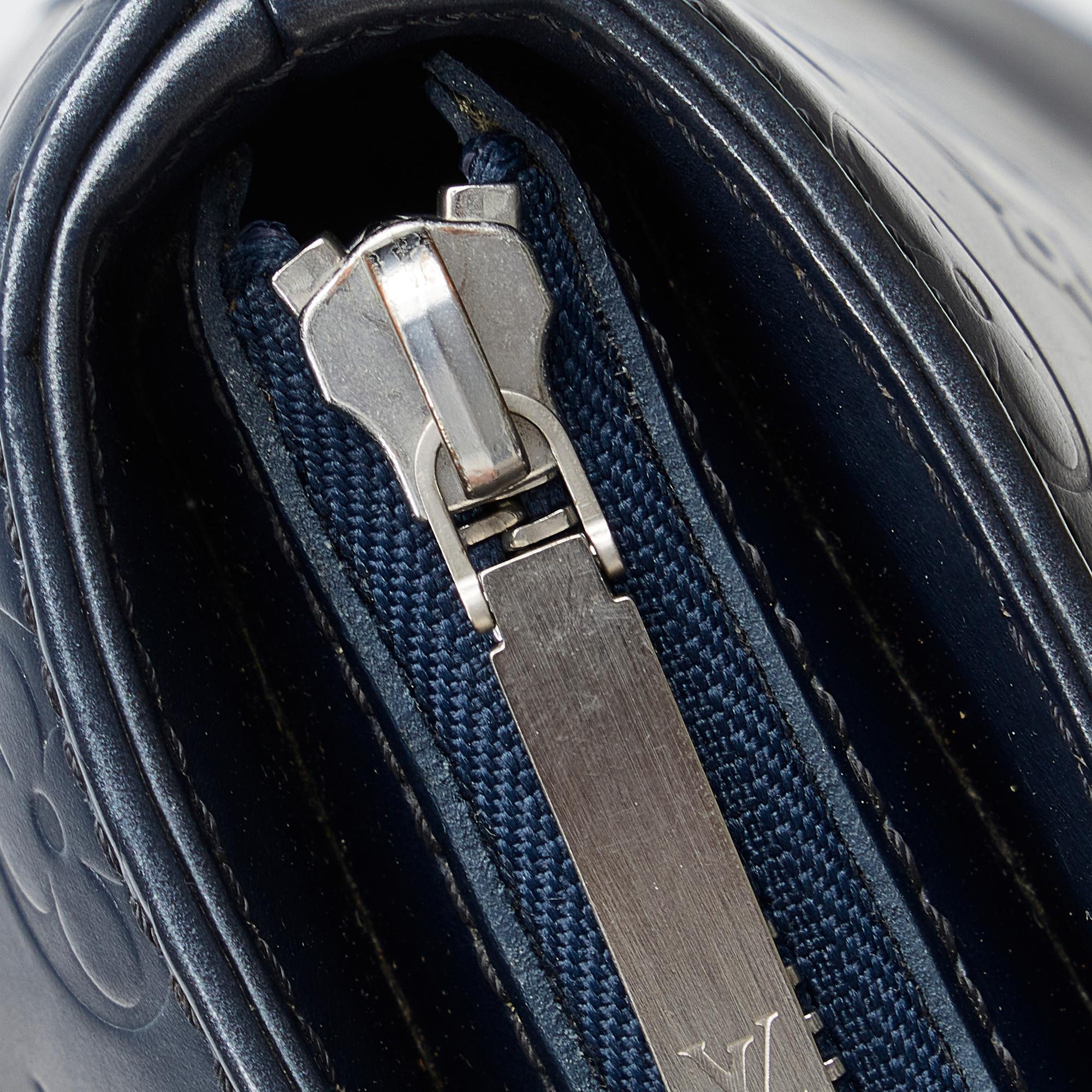 Louis Vuitton Monogram Mat Stockton (SHG-Zu1xay)