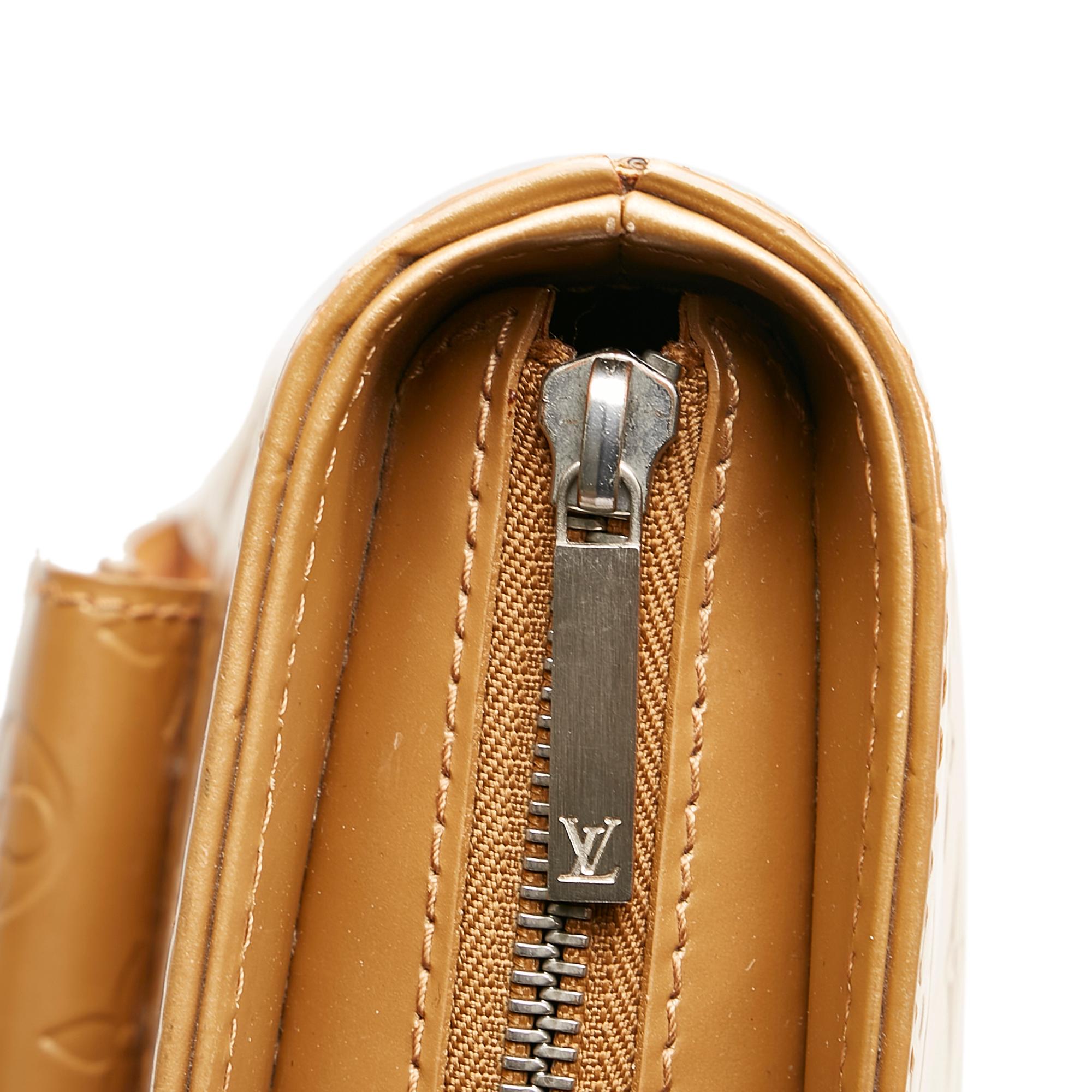 Louis Vuitton Monogram Mat Wilwood (SHG-i2mLBd)