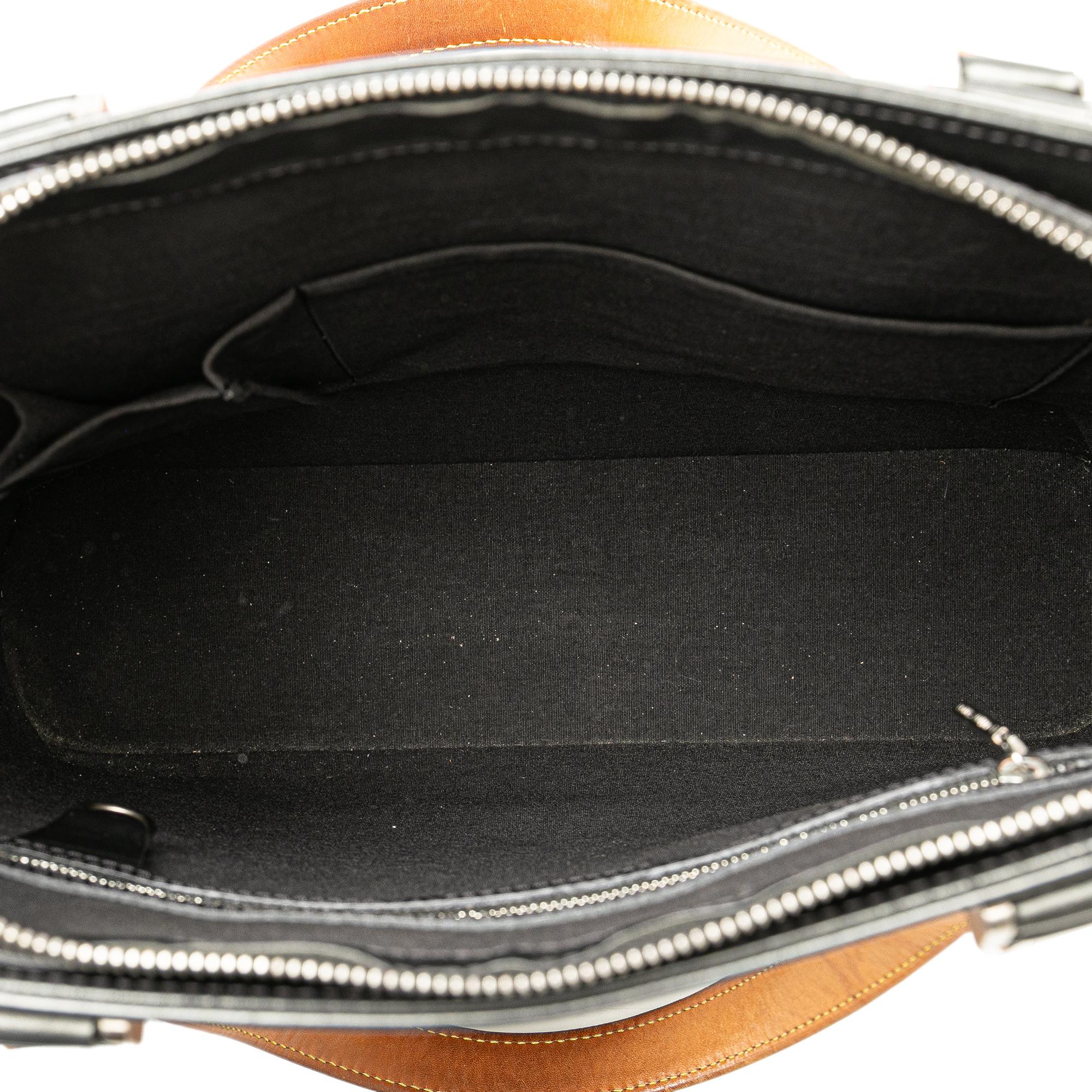 Louis Vuitton Monogram Mat Wilwood (SHG-ezppJe)