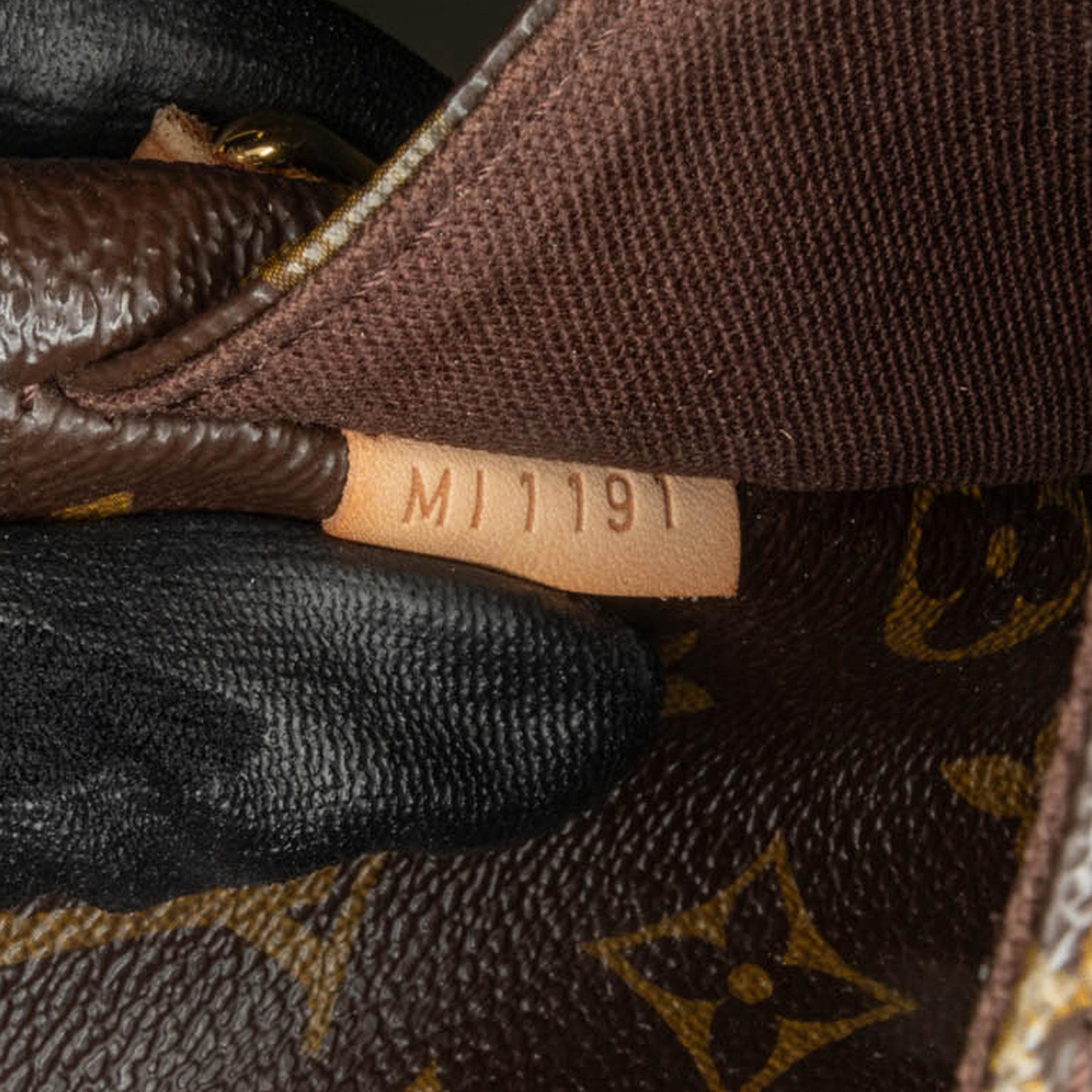 Louis Vuitton Monogram Menilmontant MM (SHG-PpU73F)