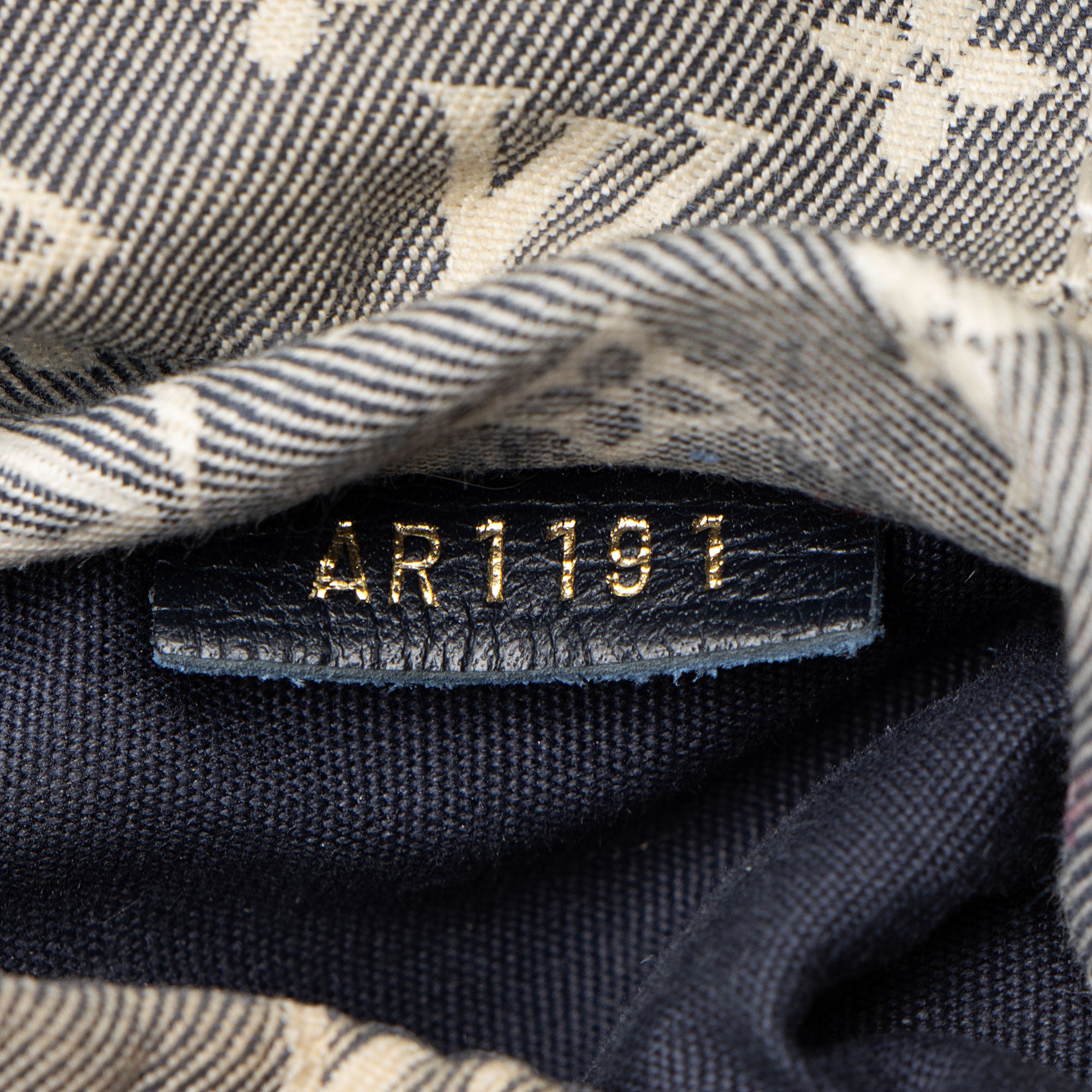 Louis Vuitton Monogram Idylle Romance Shoulder Bag (SHF-8jSbtK)