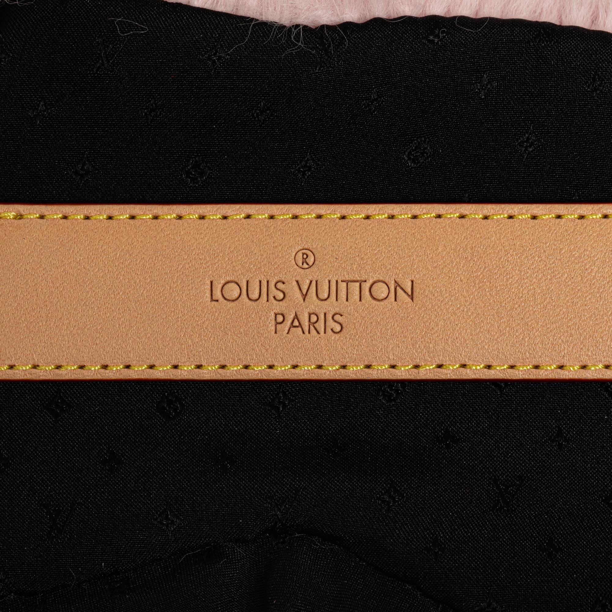 Louis Vuitton Monogram Mink Eye Mask (SHG-4ILnTr)