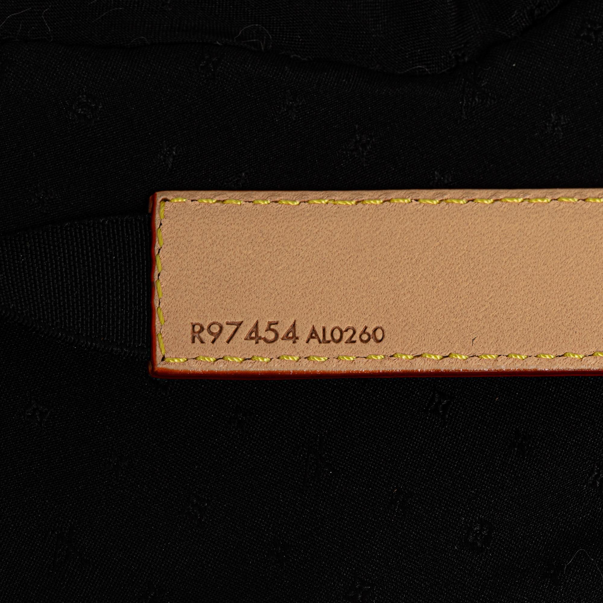 Louis Vuitton Monogram Mink Eye Mask (SHG-4ILnTr)