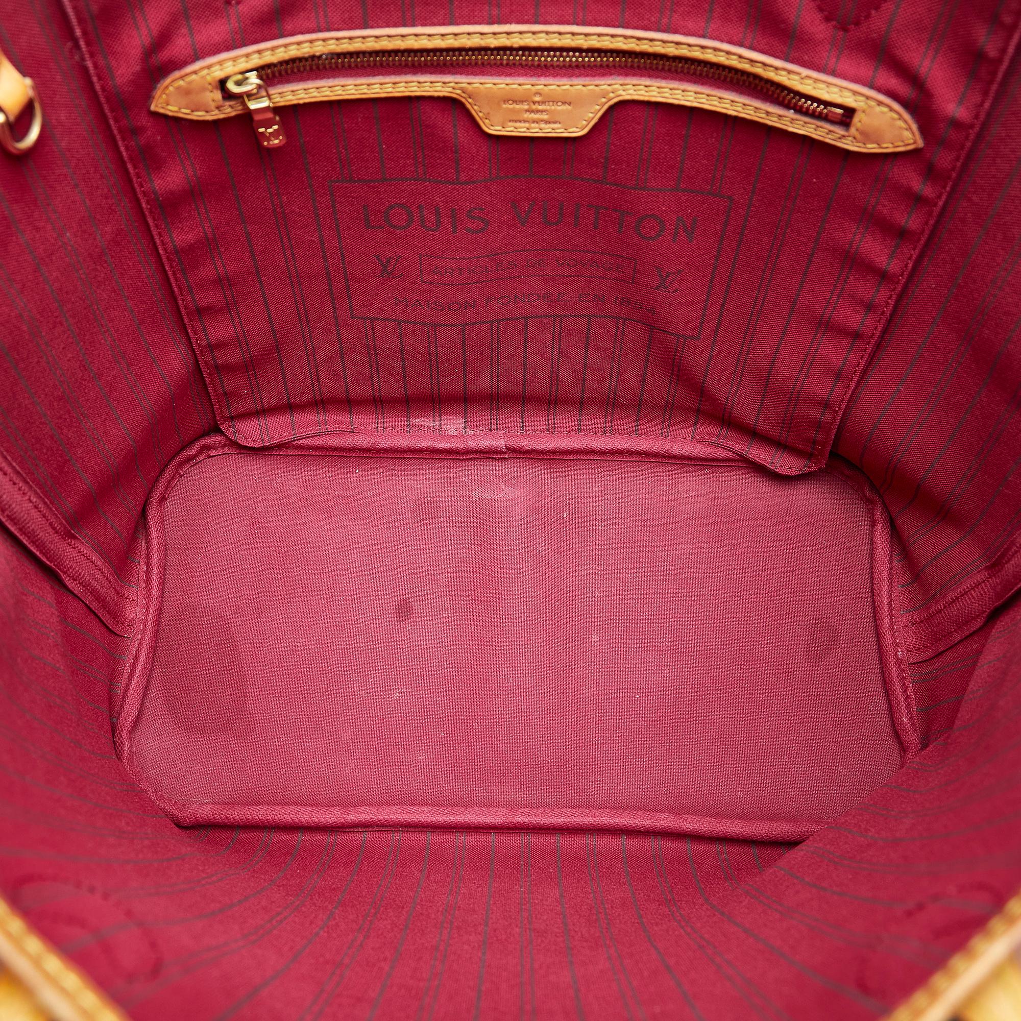 Louis Vuitton Monogram Neverfull MM (SHG-vhmfh9)