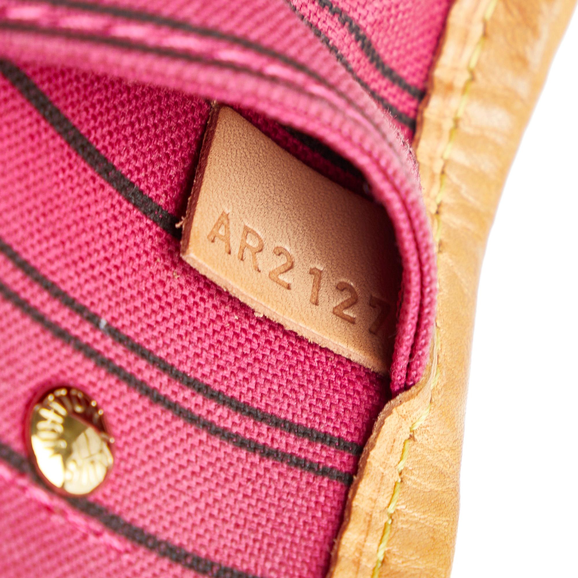 Louis Vuitton Monogram Neverfull PM (SHG-MKIg7L)