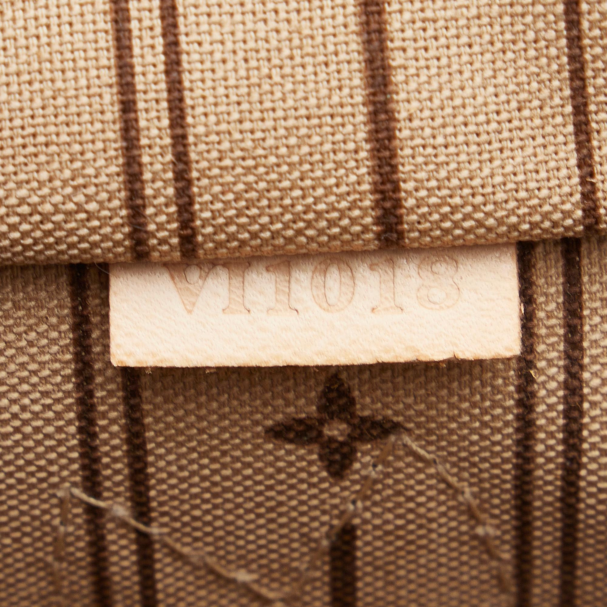 Louis Vuitton Monogram Neverfull PM (SHG-FnV3Ct)