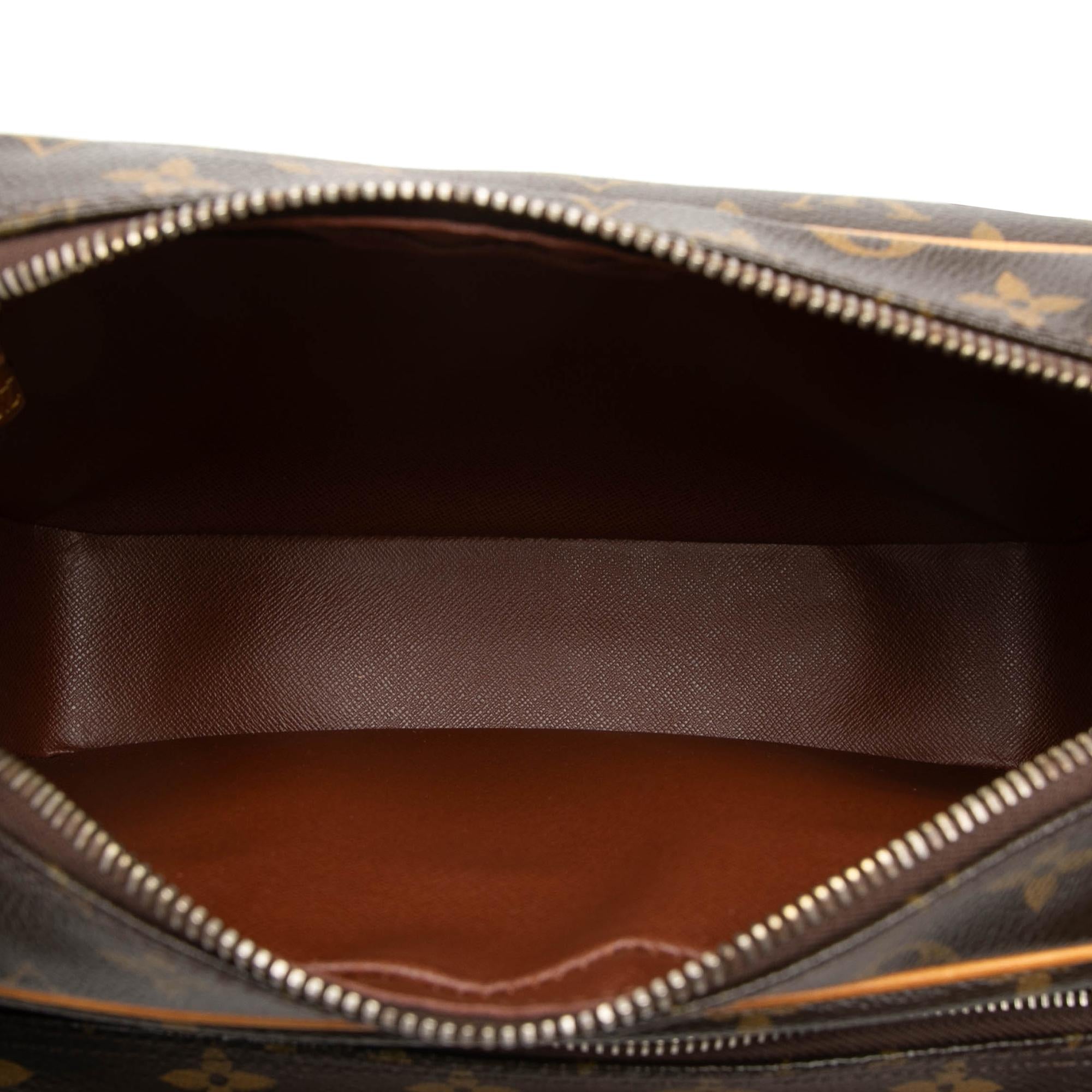 Louis Vuitton Monogram Nil Crossbody