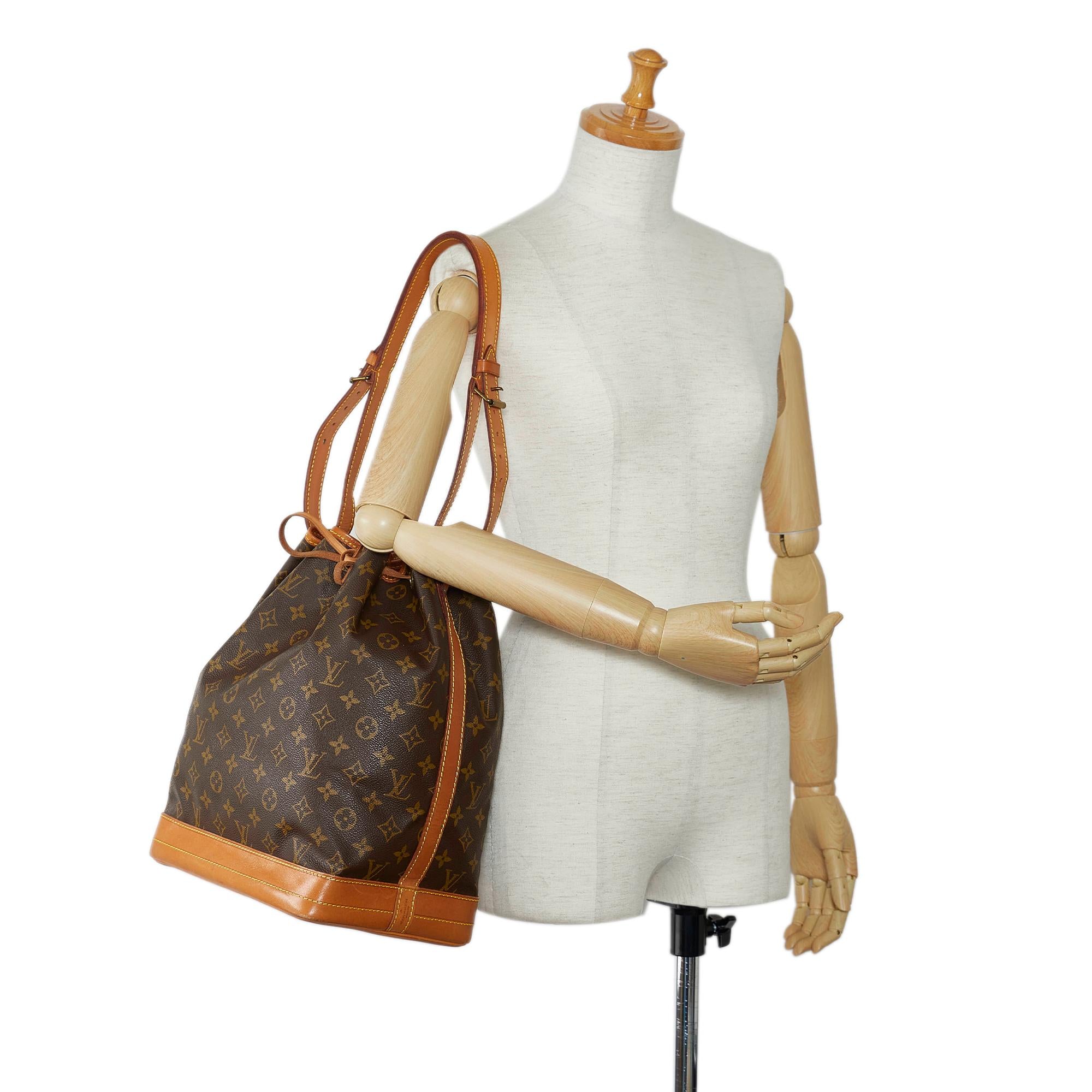 Louis Vuitton Monogram Noe GM (SHG-qANSCN)