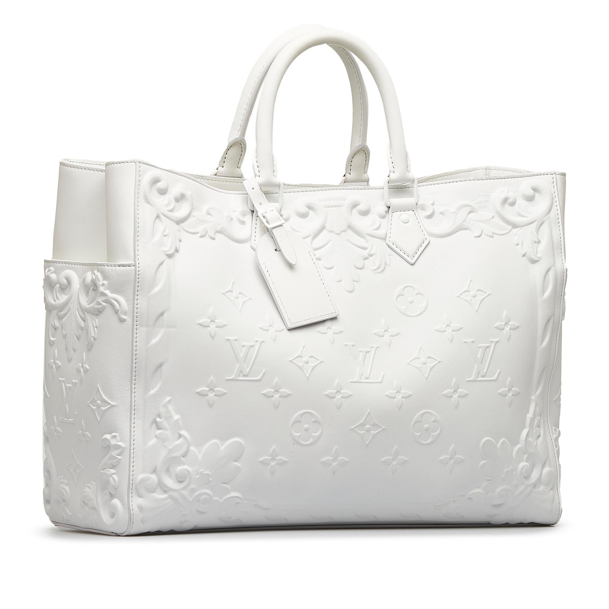 Louis Vuitton Monogram Ornaments Sac Plat 24H (SHG-dwDoVW)