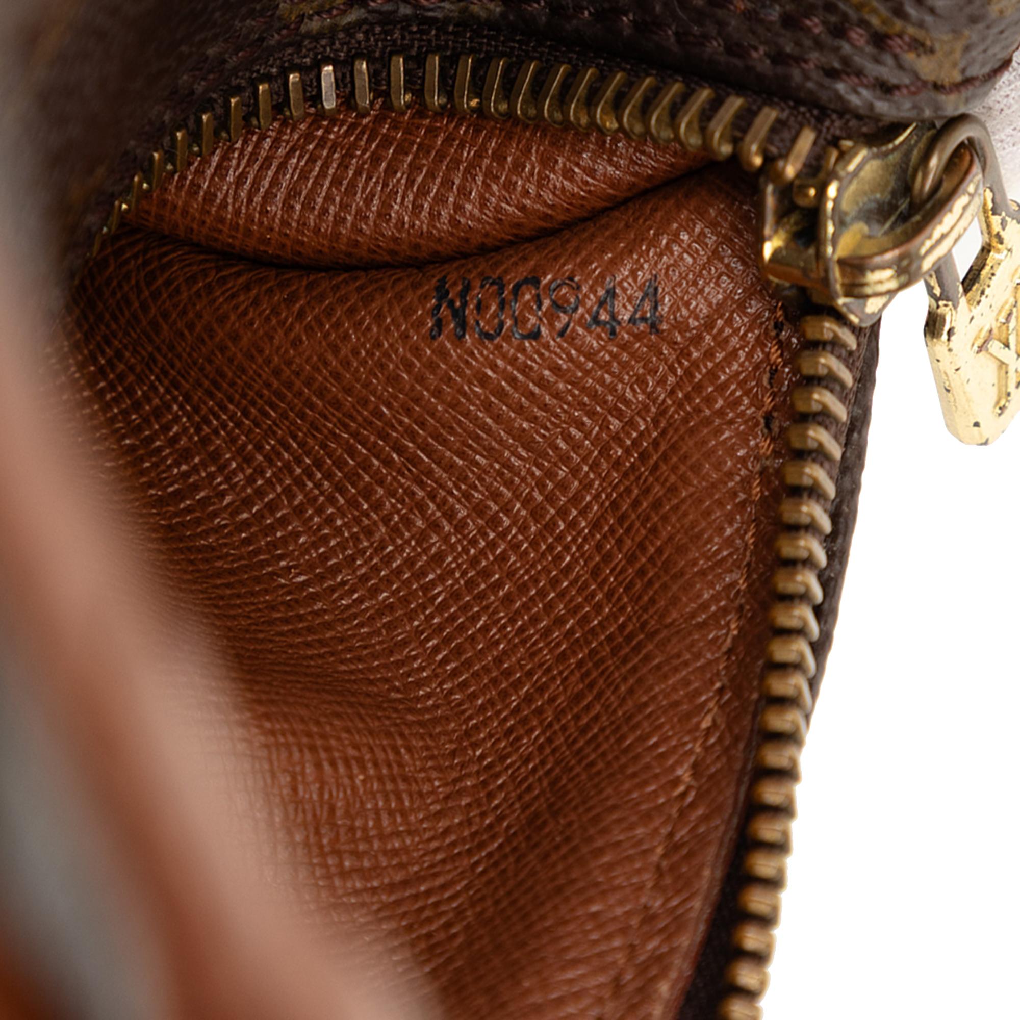 Louis Vuitton Monogram Papillon 26