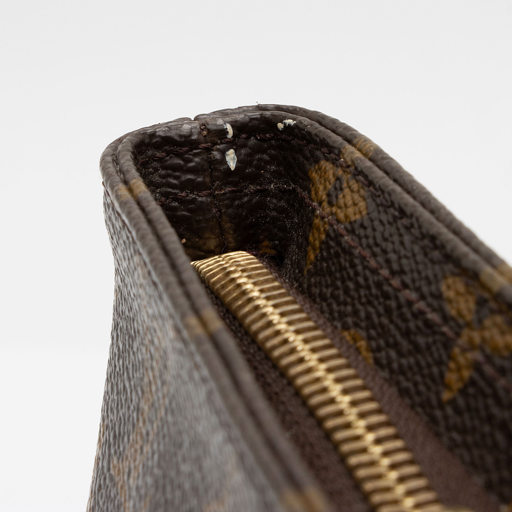 Louis Vuitton Monogram Partition Clutch (SHF-NFX3AR)