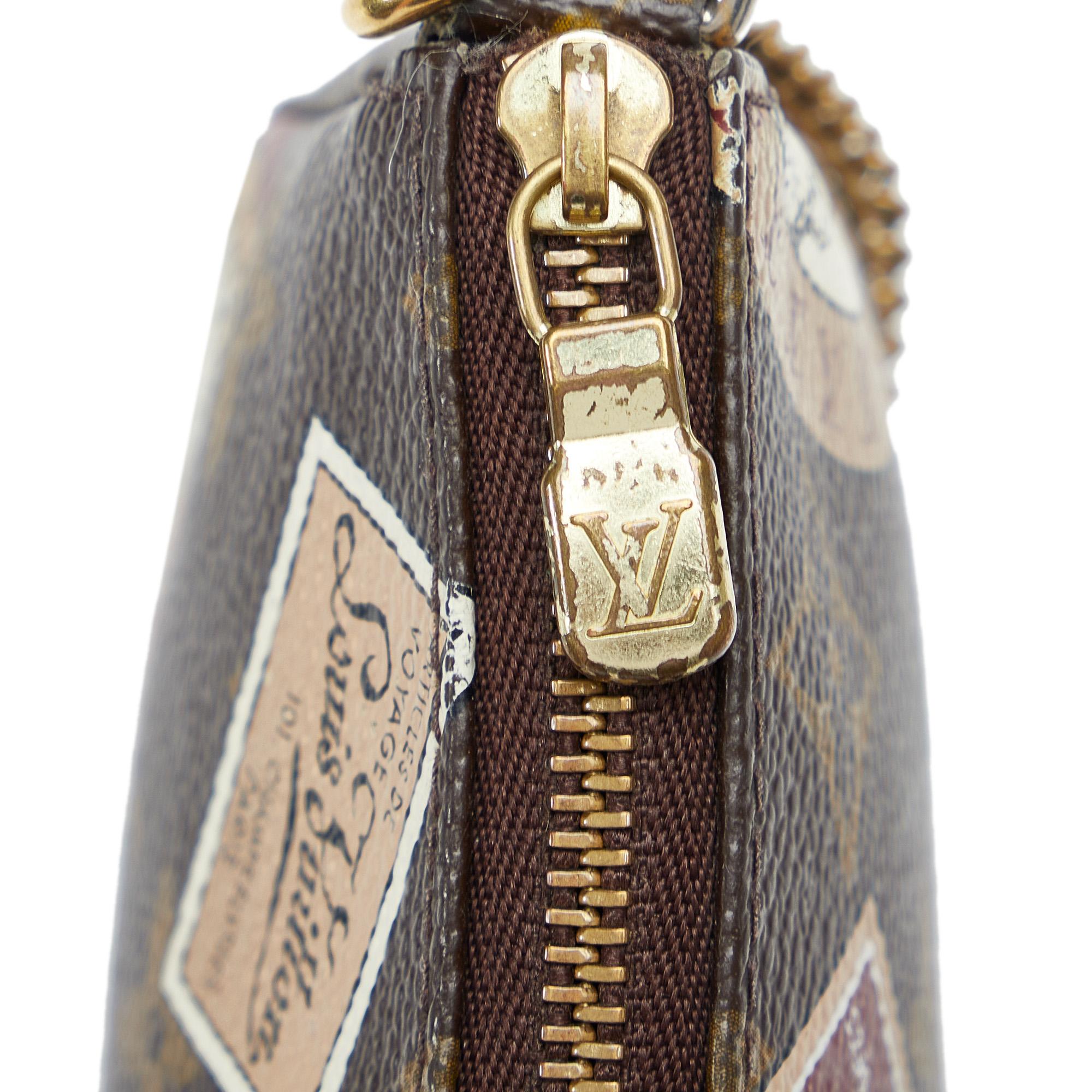 Louis Vuitton Monogram Patch Mini Pochette Accessoires (SHG-QoHOG6)