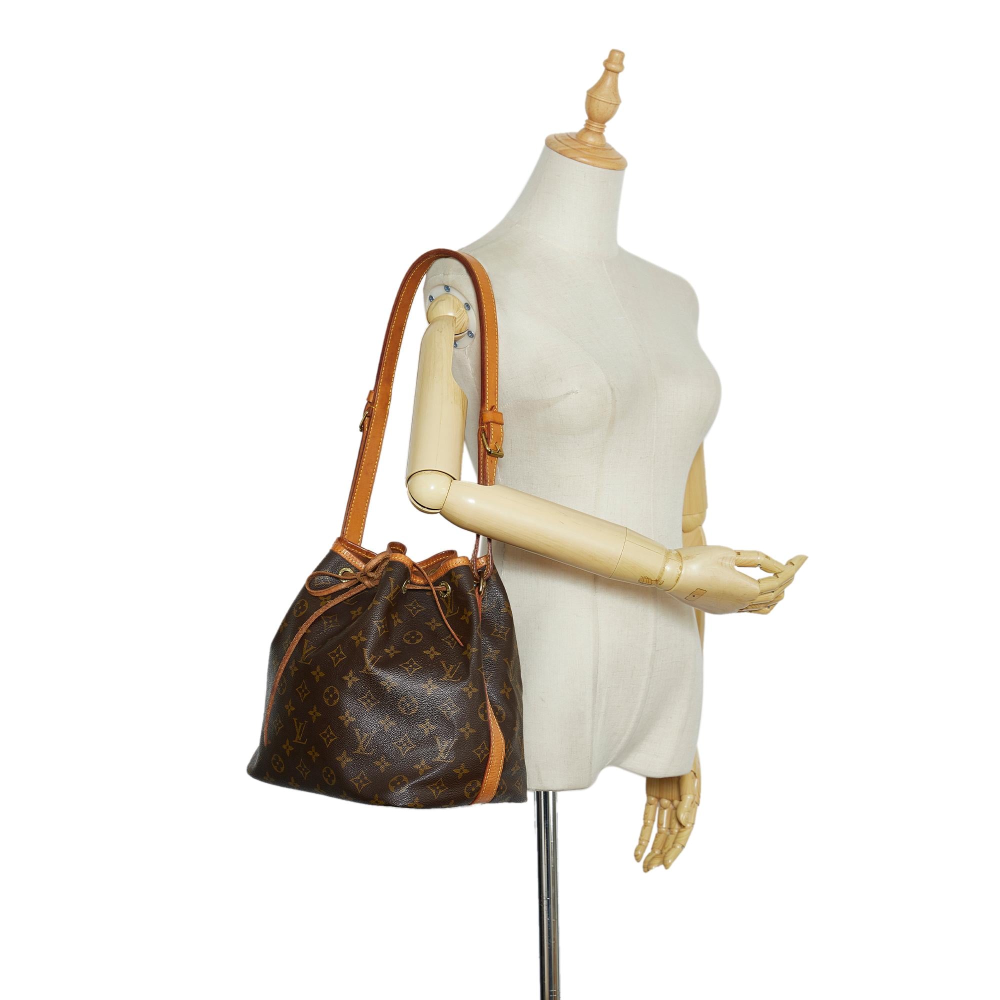 Louis Vuitton Monogram Petit Noe (SHG-ia8WWp)