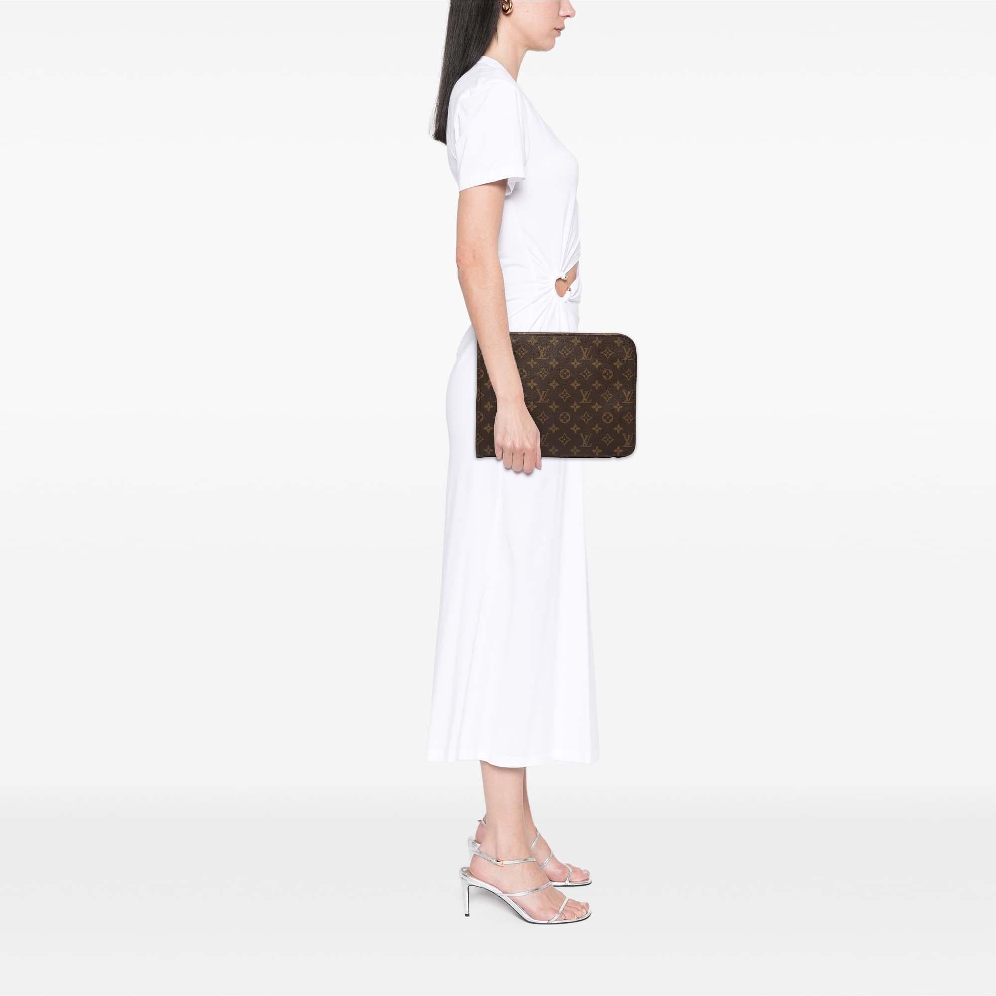 Louis Vuitton Monogram Poche Documents Portfolio 30