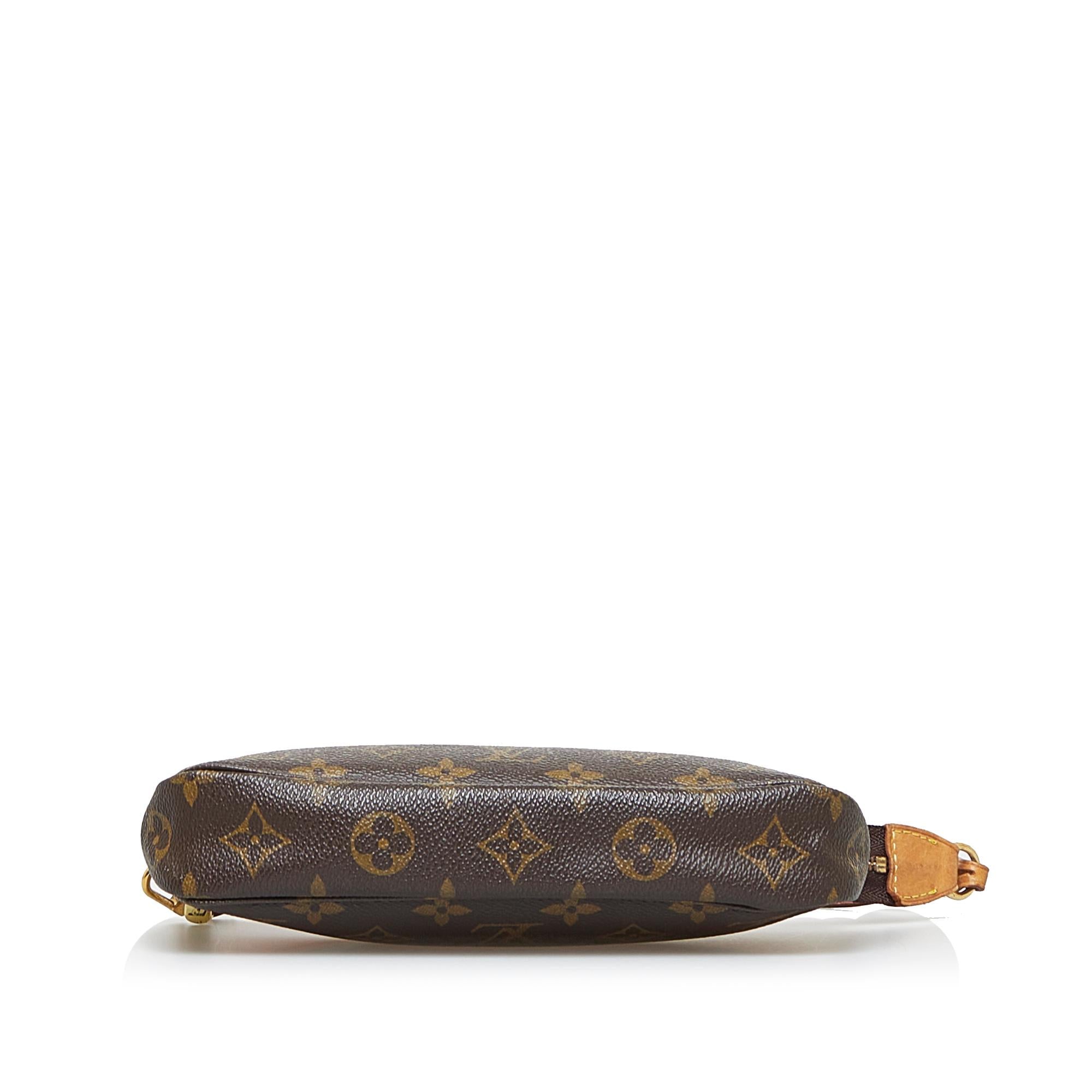 Louis Vuitton Monogram Pochette Accessoires (SHG-cTrqbu)