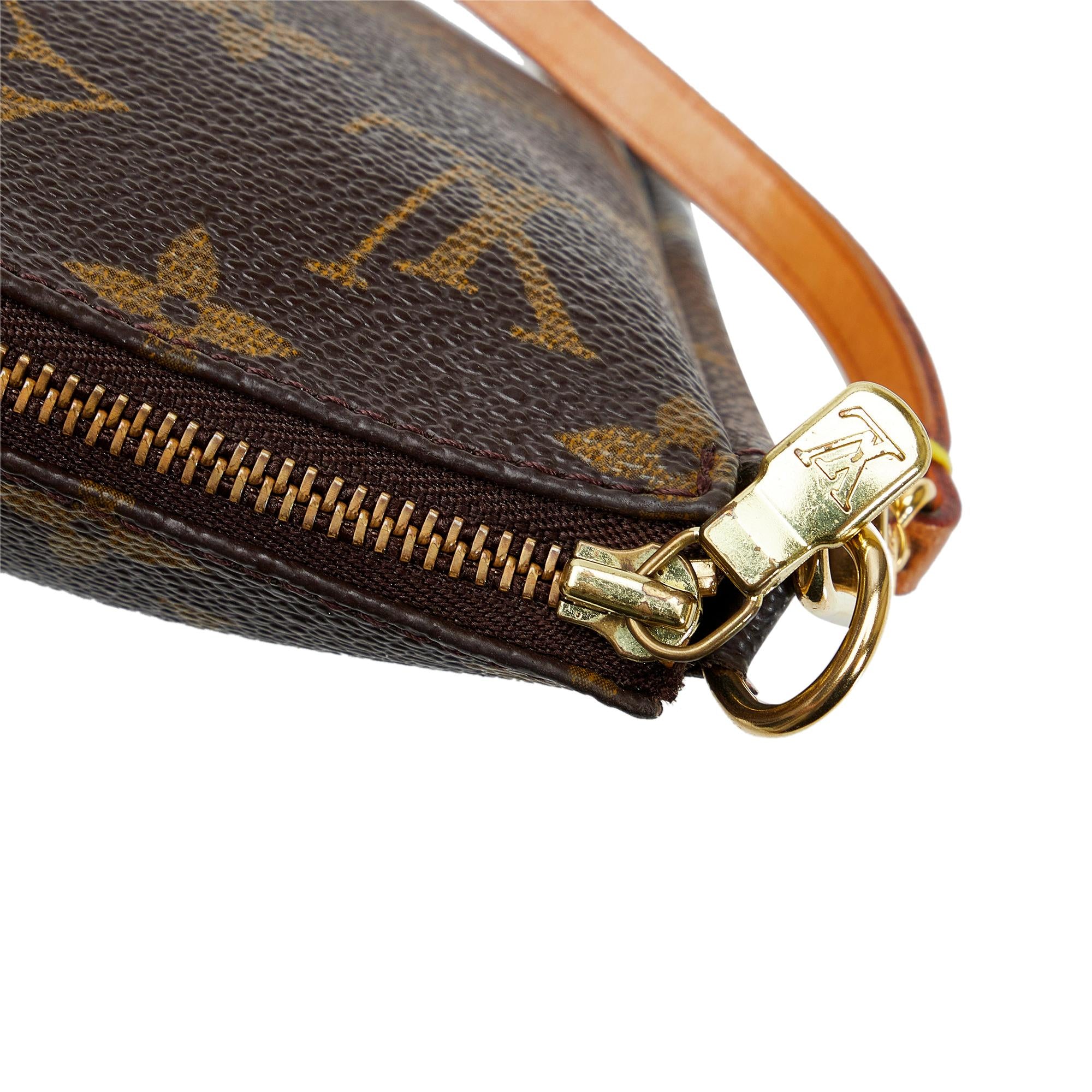 Louis Vuitton Monogram Pochette Accessoires (SHG-U9rjan)