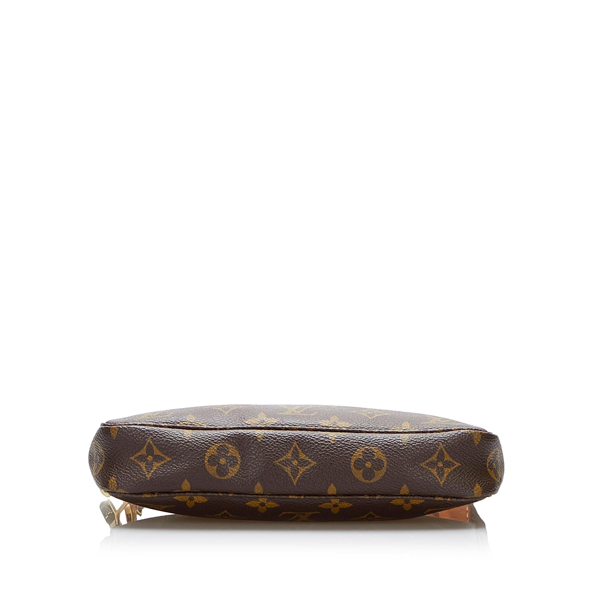 Louis Vuitton Monogram Pochette Accessoires (SHG-mrBdnh)
