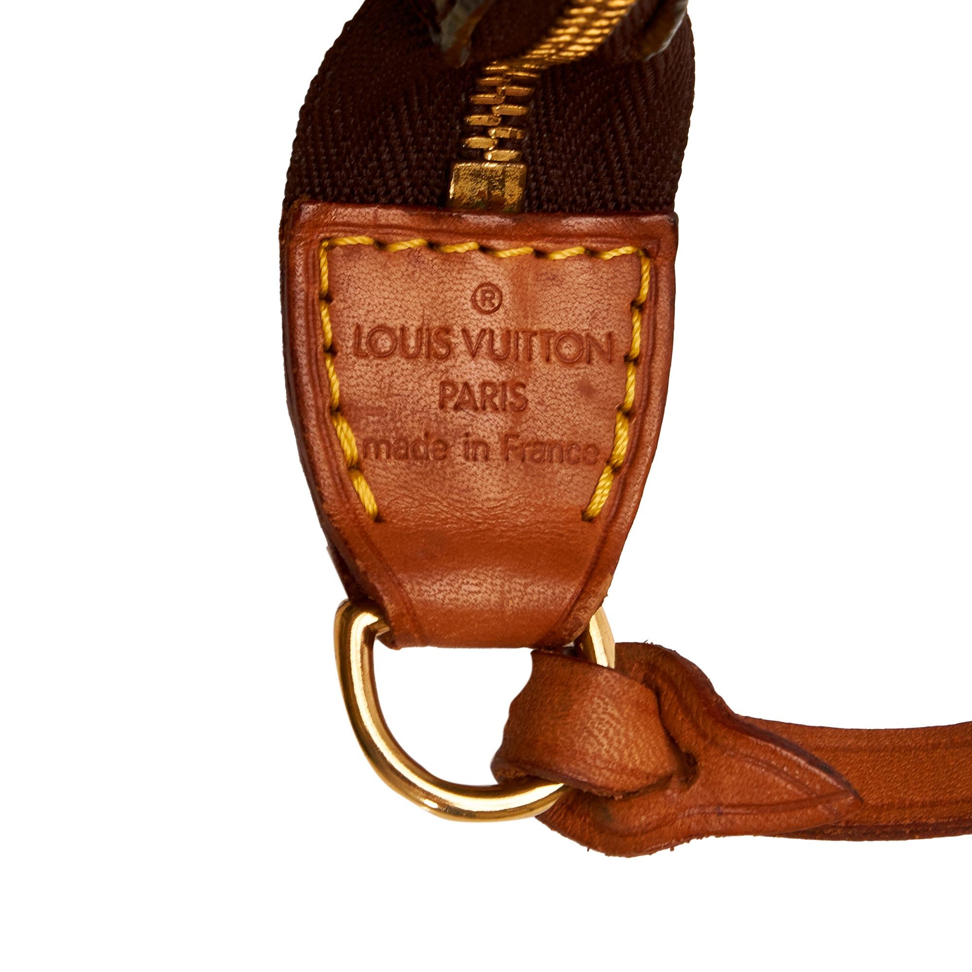 Louis Vuitton Monogram Pochette Accessoires (SHG-mrBdnh)