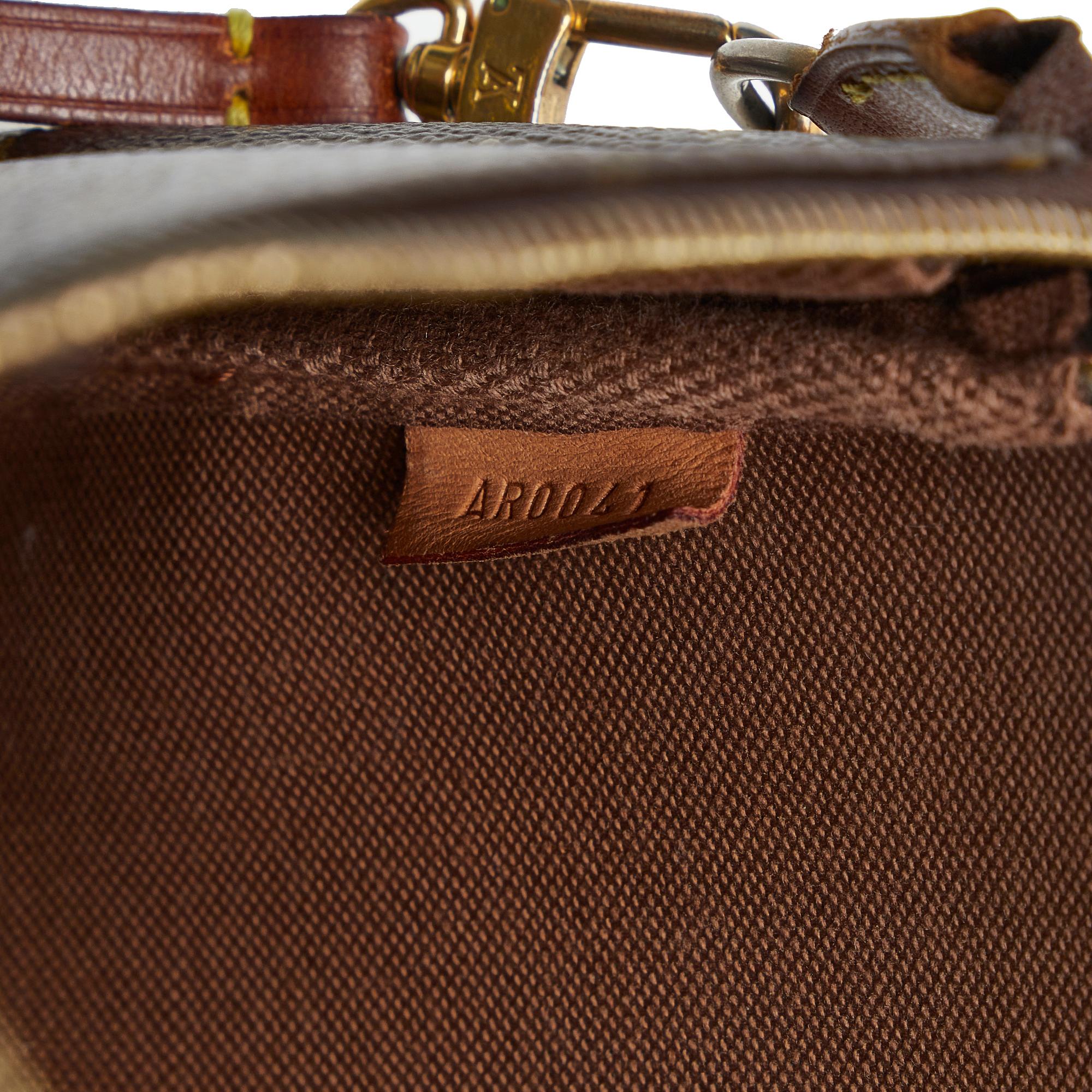 Louis Vuitton Monogram Pochette Accessoires (SHG-jg8b24)