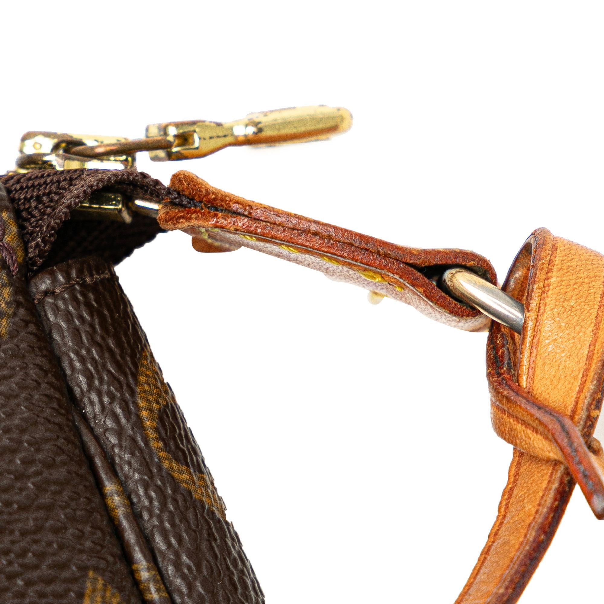 Louis Vuitton Monogram Pochette Accessoires (SHG-4zuAbr)
