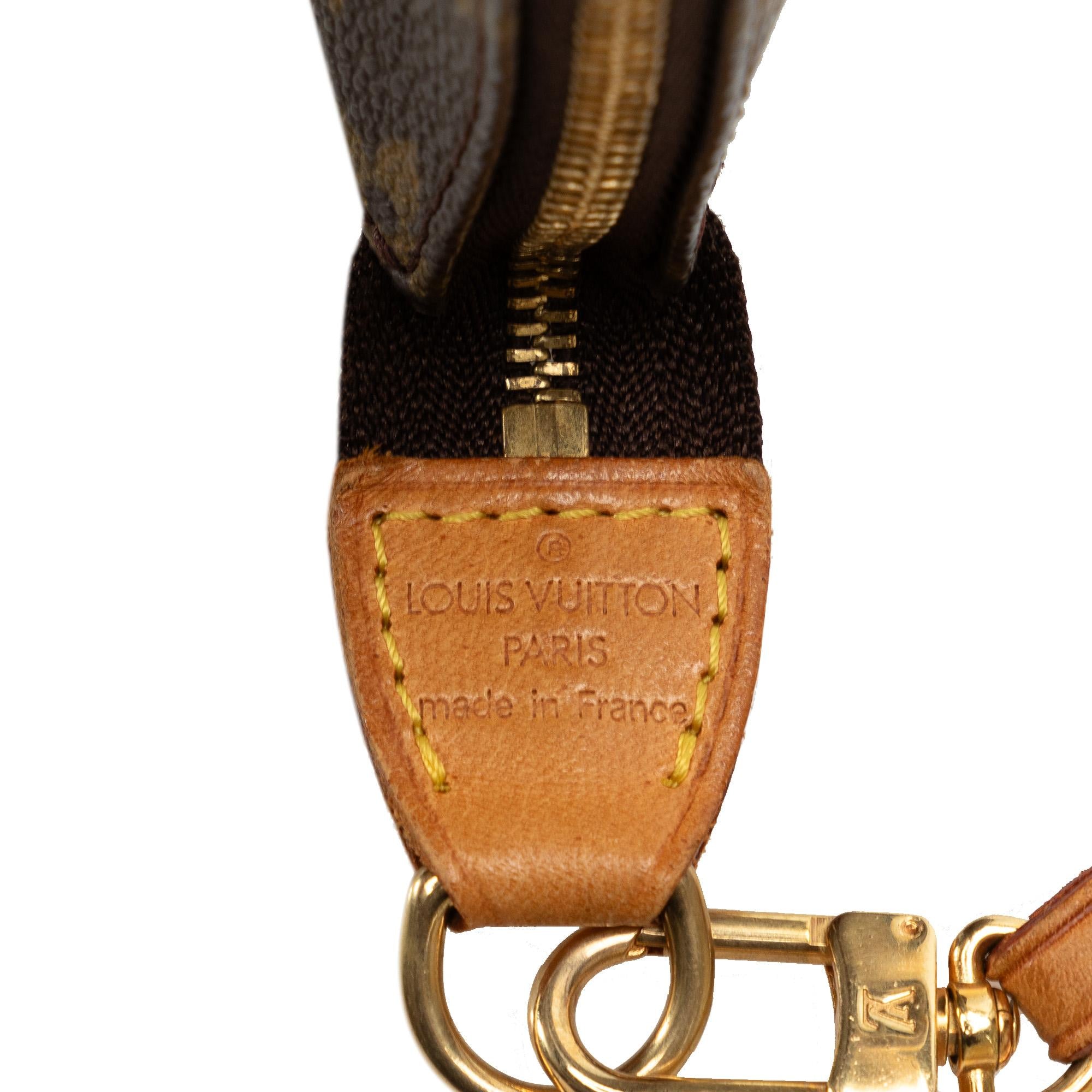 Louis Vuitton Monogram Pochette Accessoires (SHG-U4thF9)