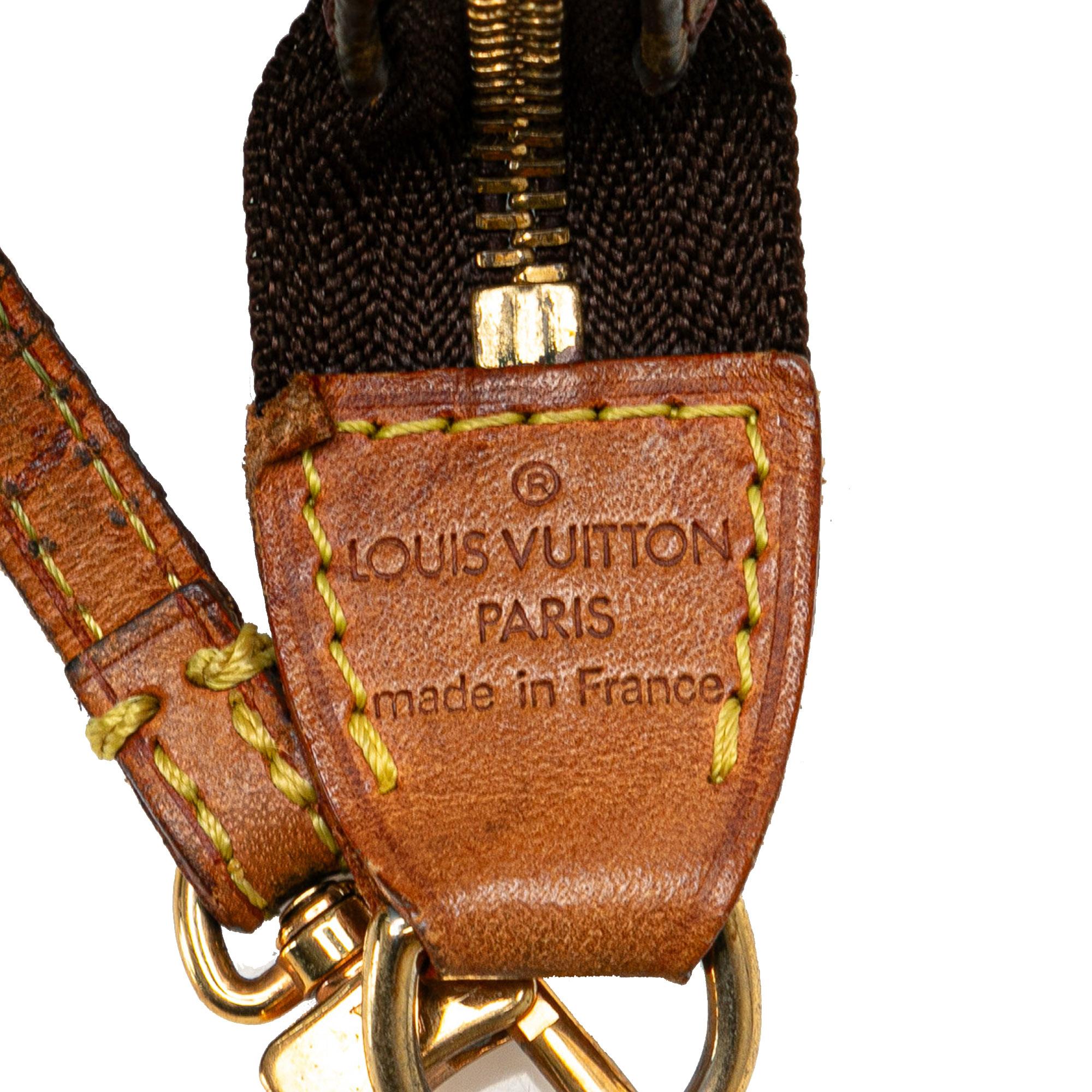 Louis Vuitton Monogram Pochette Accessoires (SHG-ERa7EO)