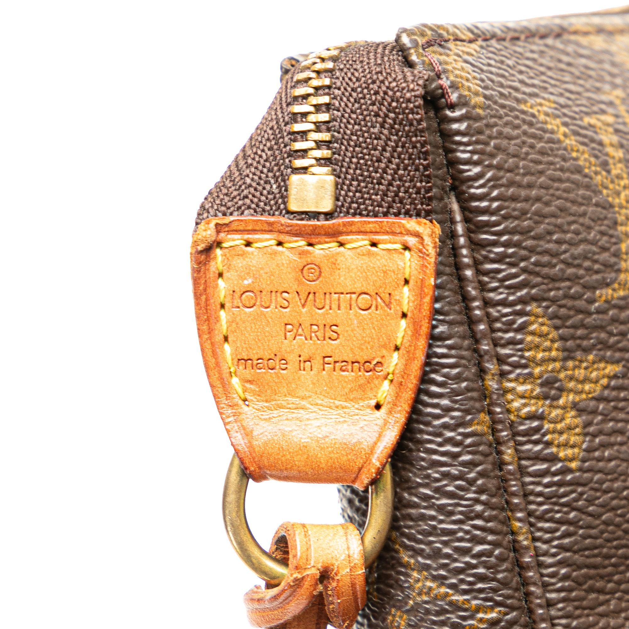 Louis Vuitton Monogram Pochette Accessoires