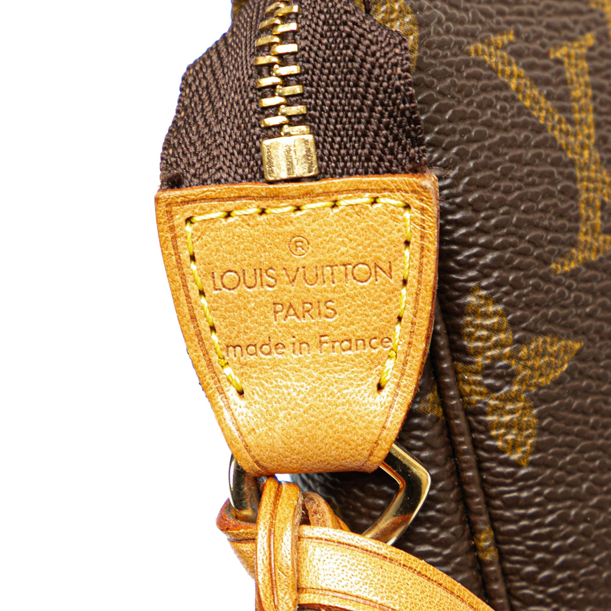 Louis Vuitton Monogram Pochette Accessoires